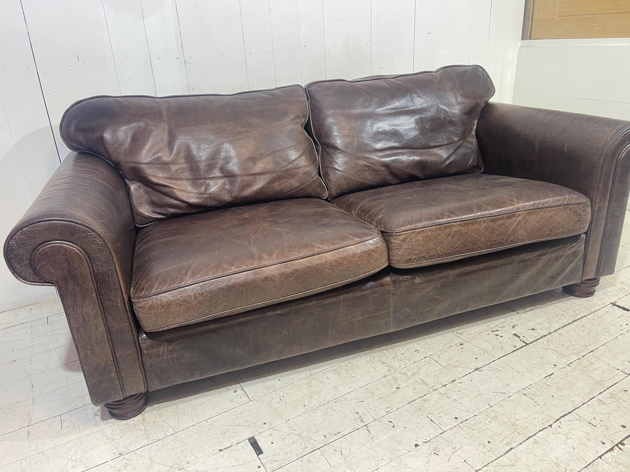 Late 20th Century Large Retro Hotel Lounge Distressed Leather Sofa  For Sale