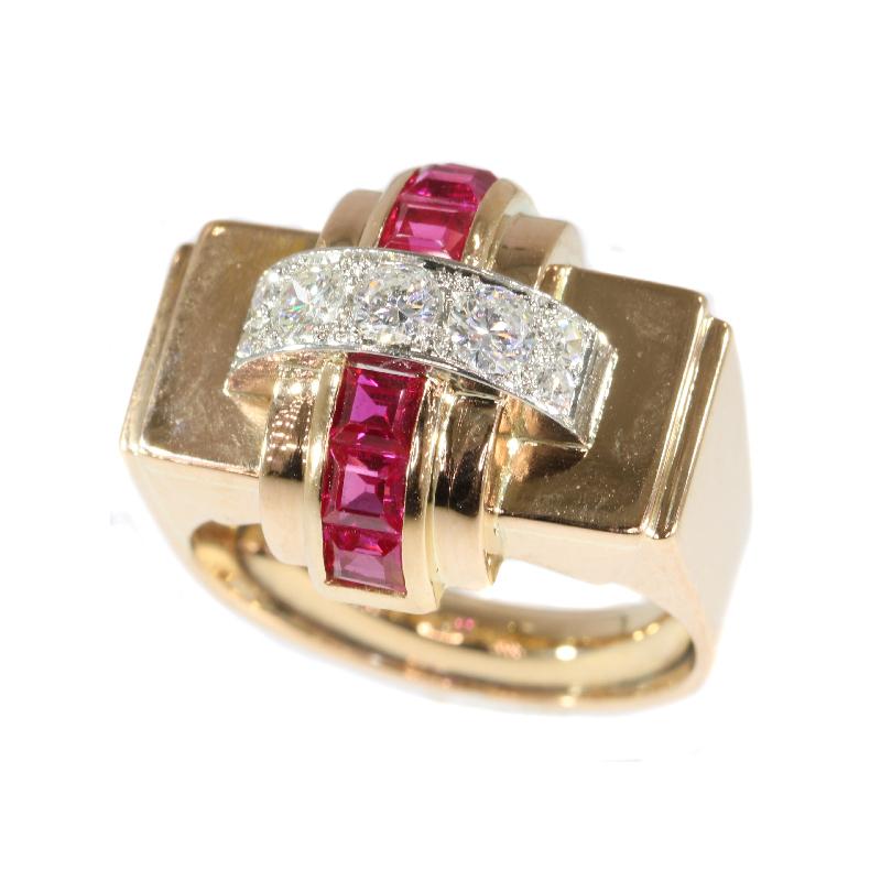 Large Retro Ruby and Diamond 18 Karat Rose Gold Cocktail Ring, 1940s In Good Condition For Sale In Antwerp, BE