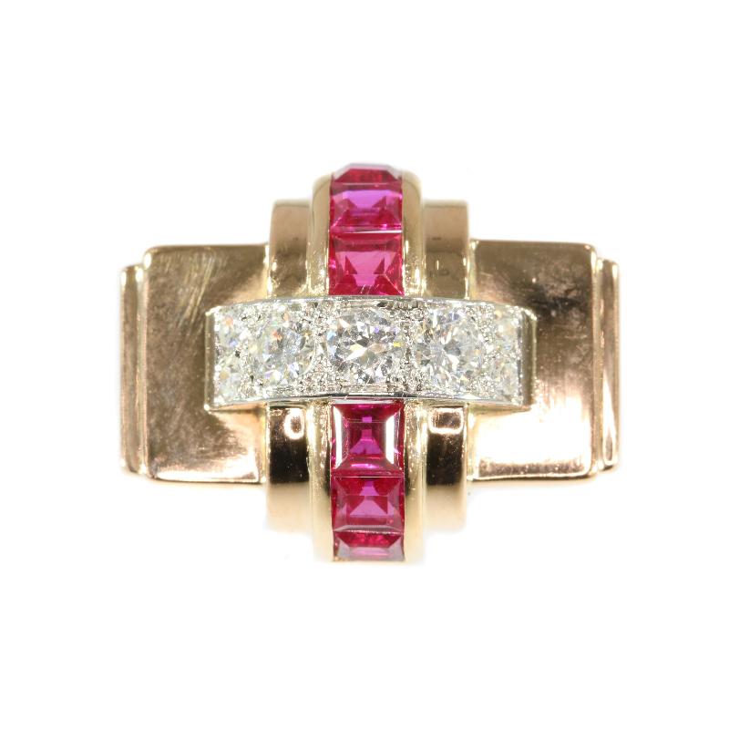 Large Retro Ruby and Diamond 18 Karat Rose Gold Cocktail Ring, 1940s For Sale 1