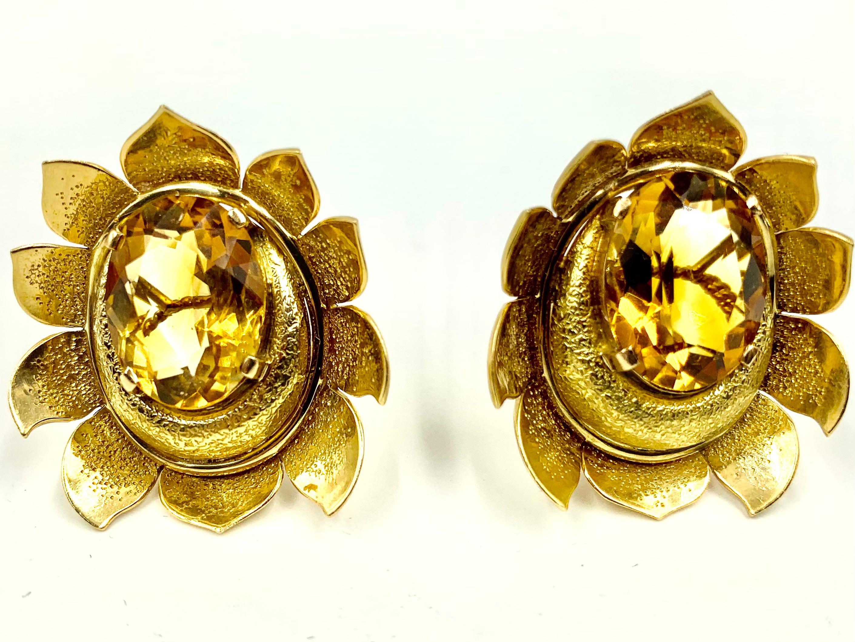 Impressive Estate Textured Flower Form 14K Yellow Gold Citrine Earrings For Sale 3