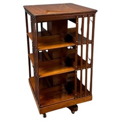 Gran librería giratoria