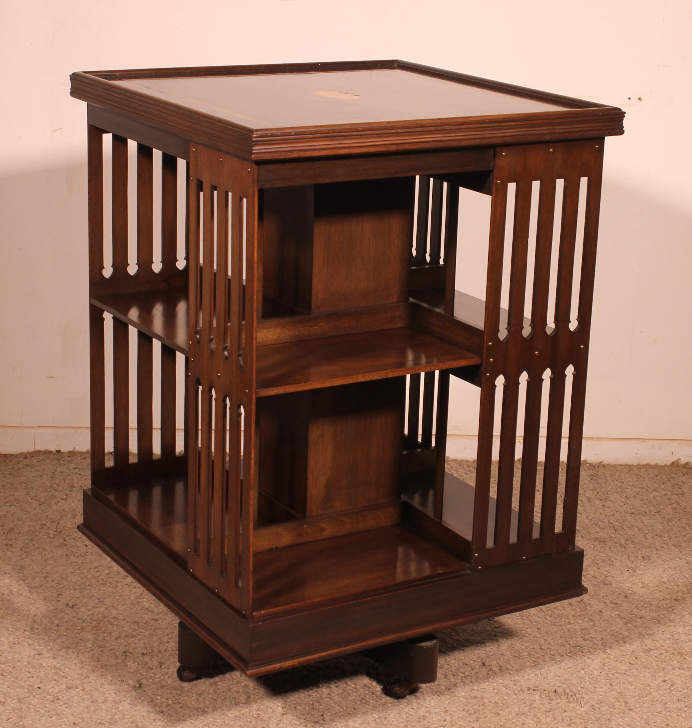 Large Revolving Mahogany Bookcase With Inlays - 19th Century For Sale 1