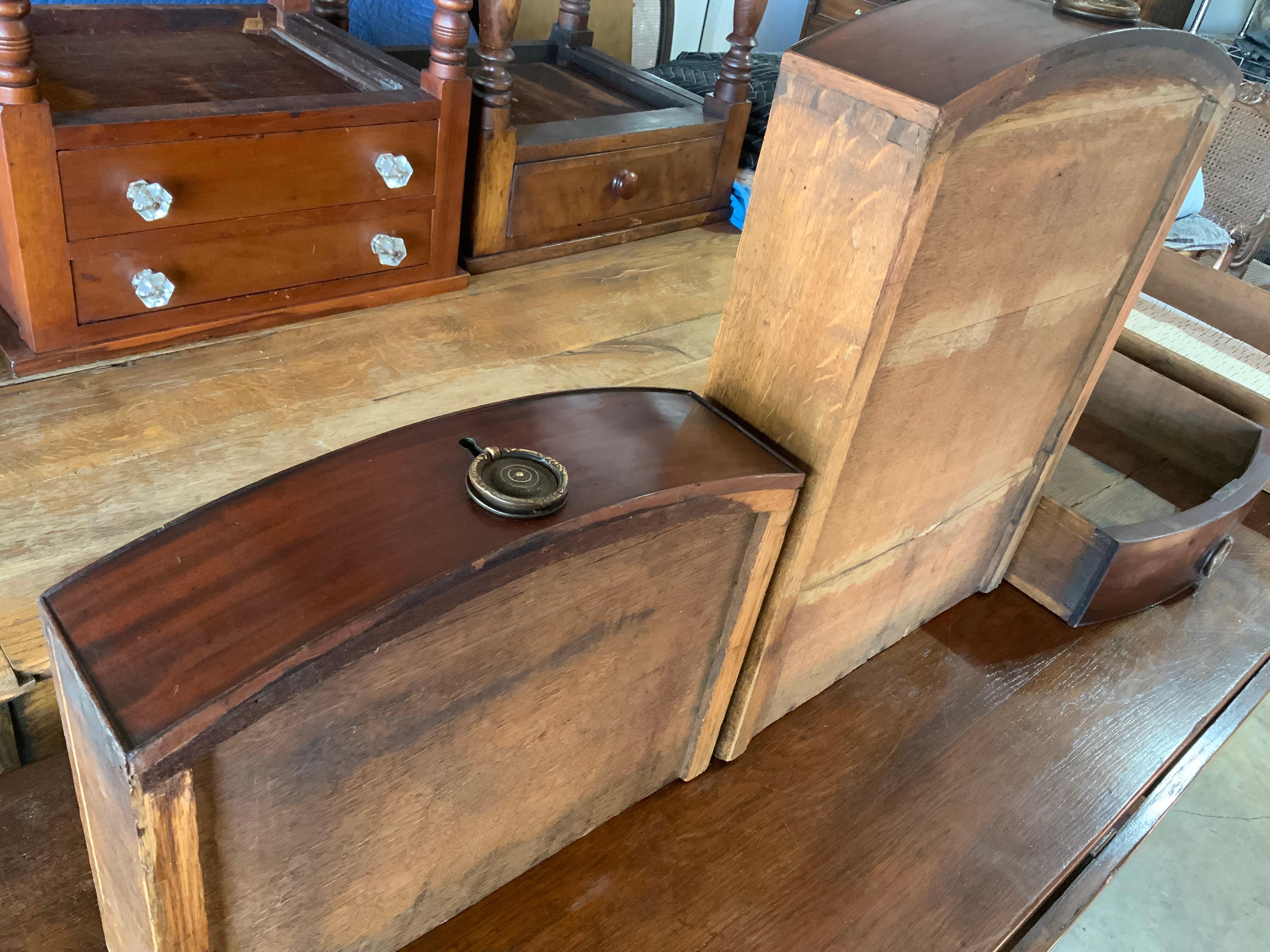Large 19th Century Revolving Mahogany Drum Table For Sale 11