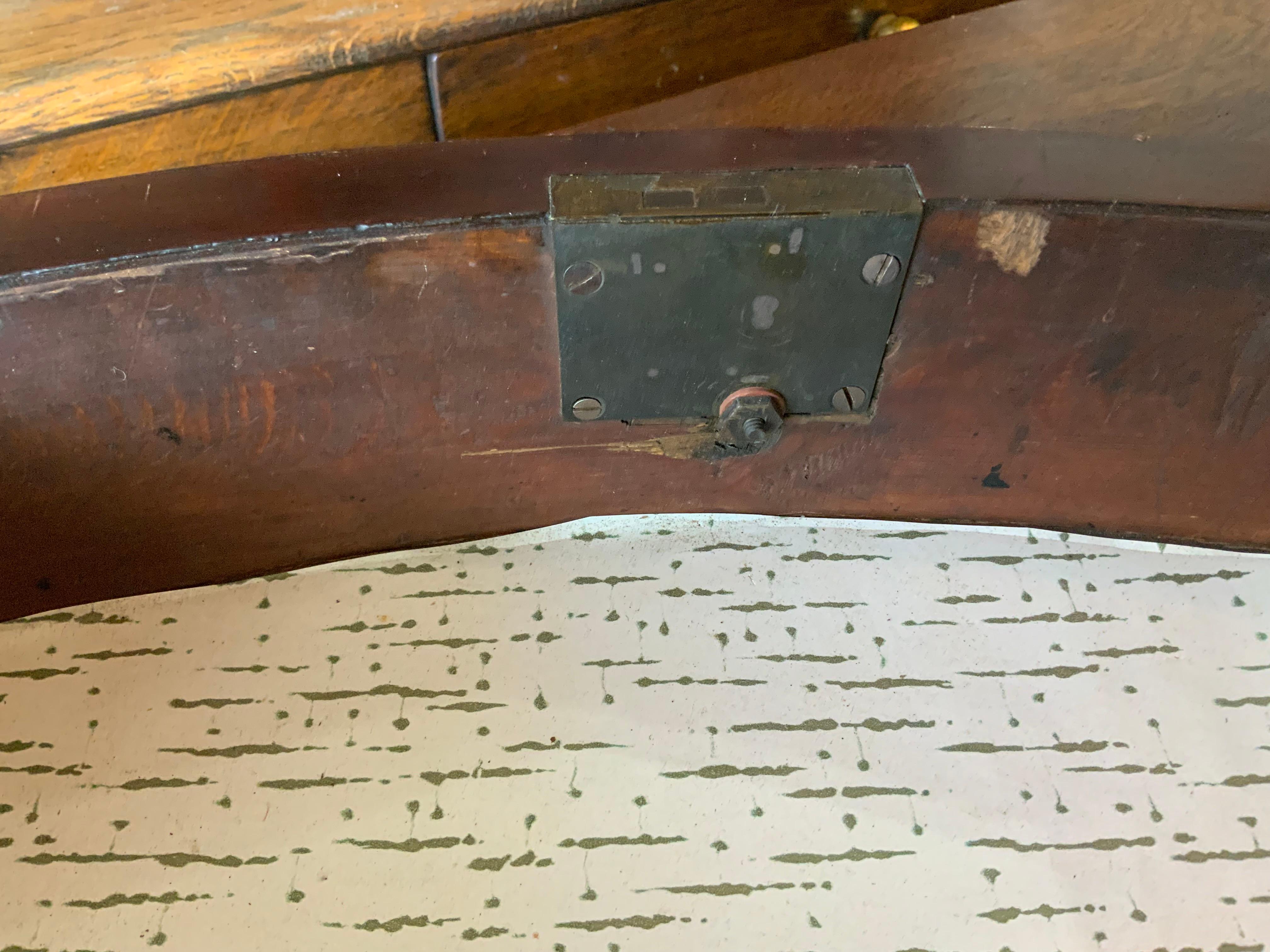 Large 19th Century Revolving Mahogany Drum Table For Sale 12