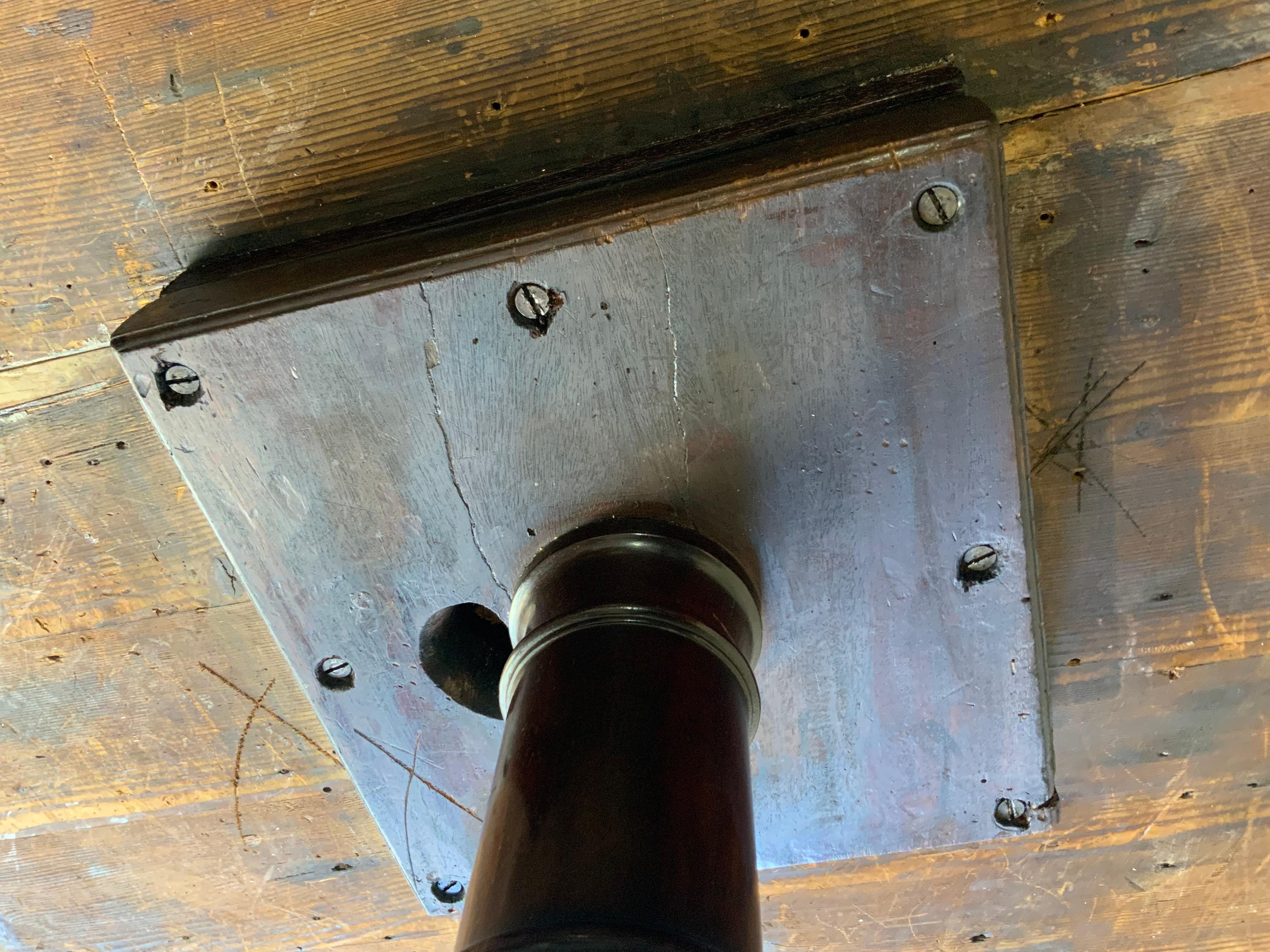 Large 19th Century Revolving Mahogany Drum Table For Sale 4