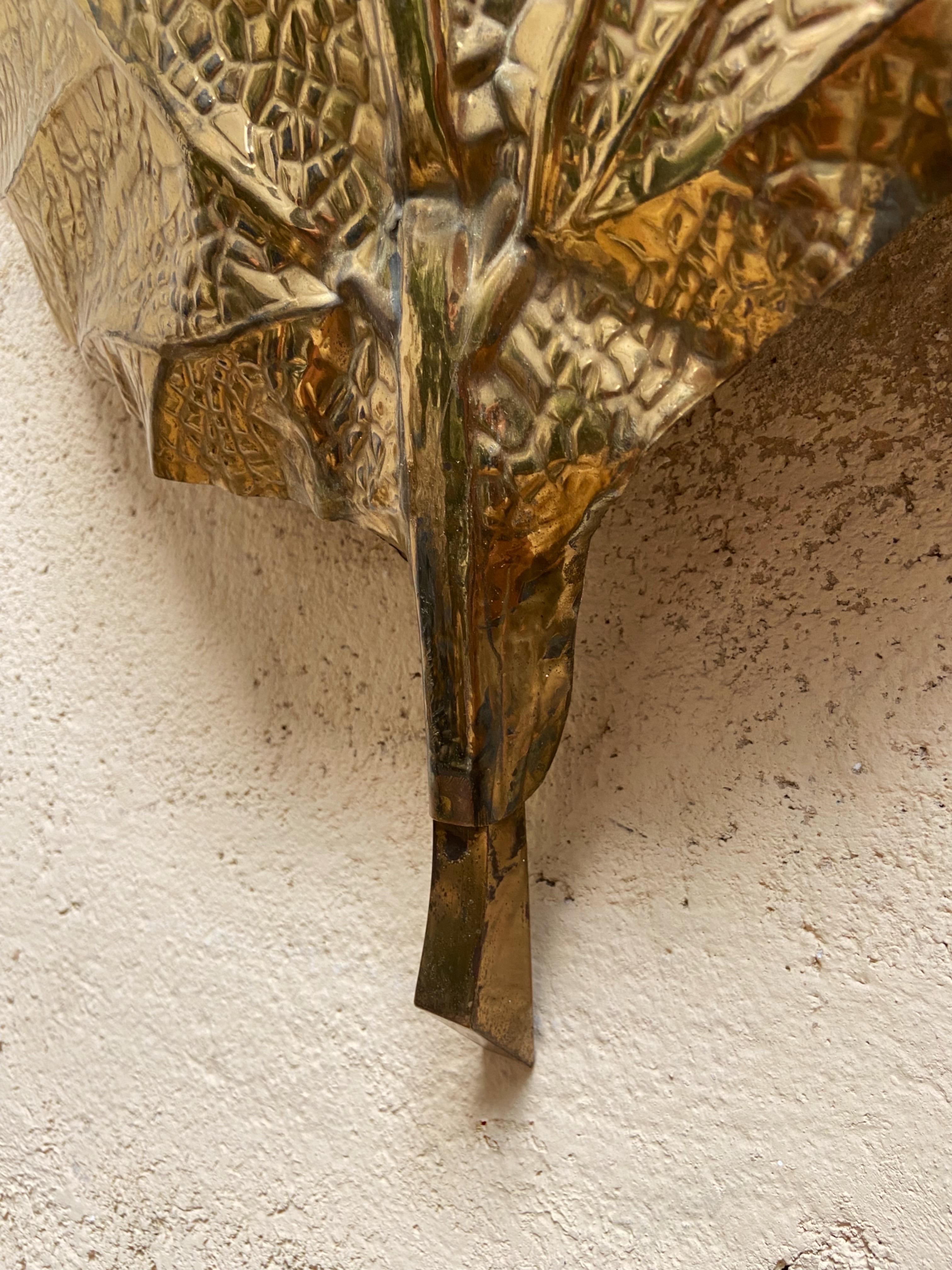 Large Rhubarb Leaf Brass Wall Light or Sconce by Tommaso Barbi, 1970s In Good Condition For Sale In Palermo, PA