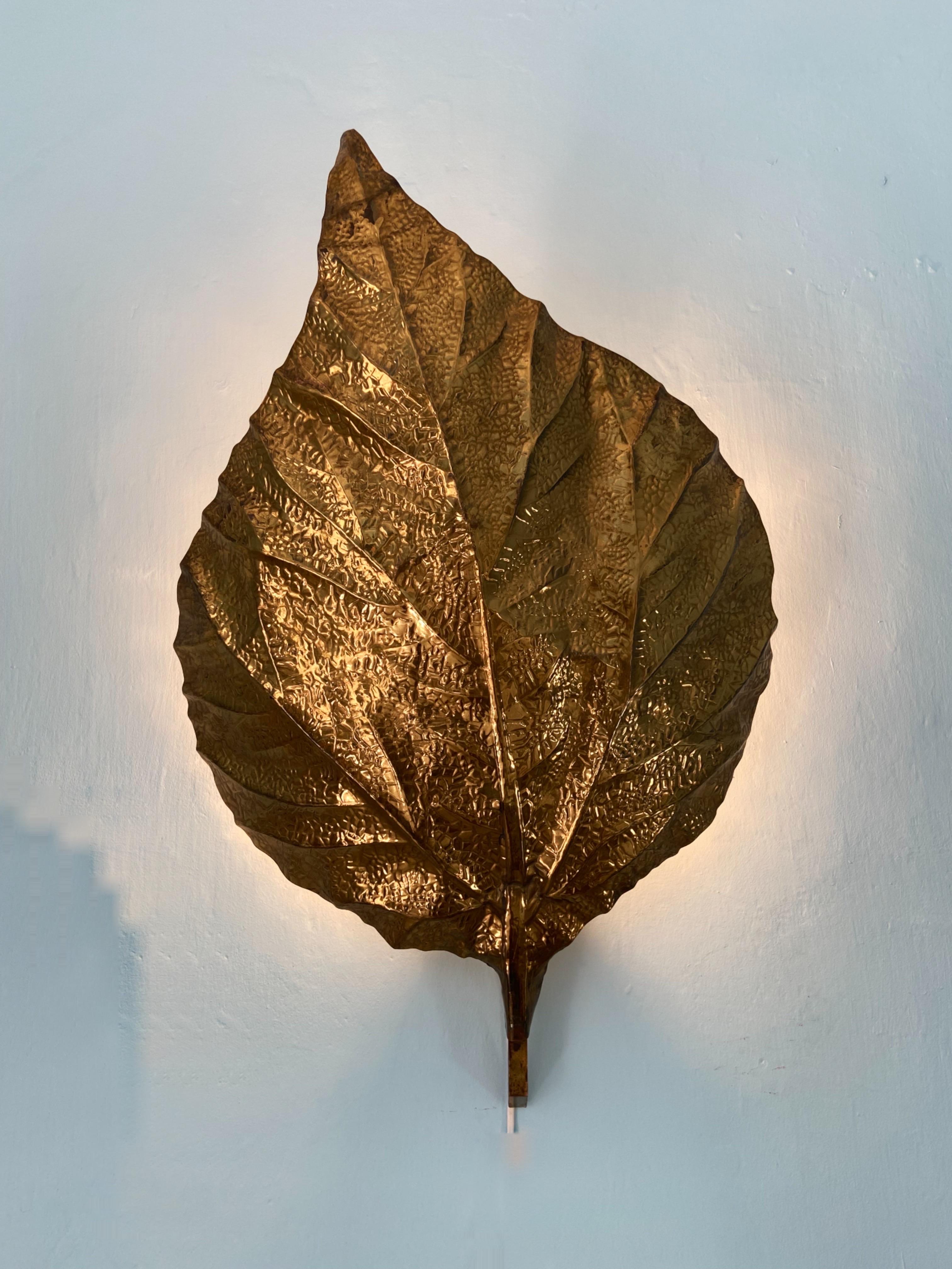 Large Rhubarb Leaf Brass Wall Light or Sconce by Tommaso Barbi, 1970s For Sale 2