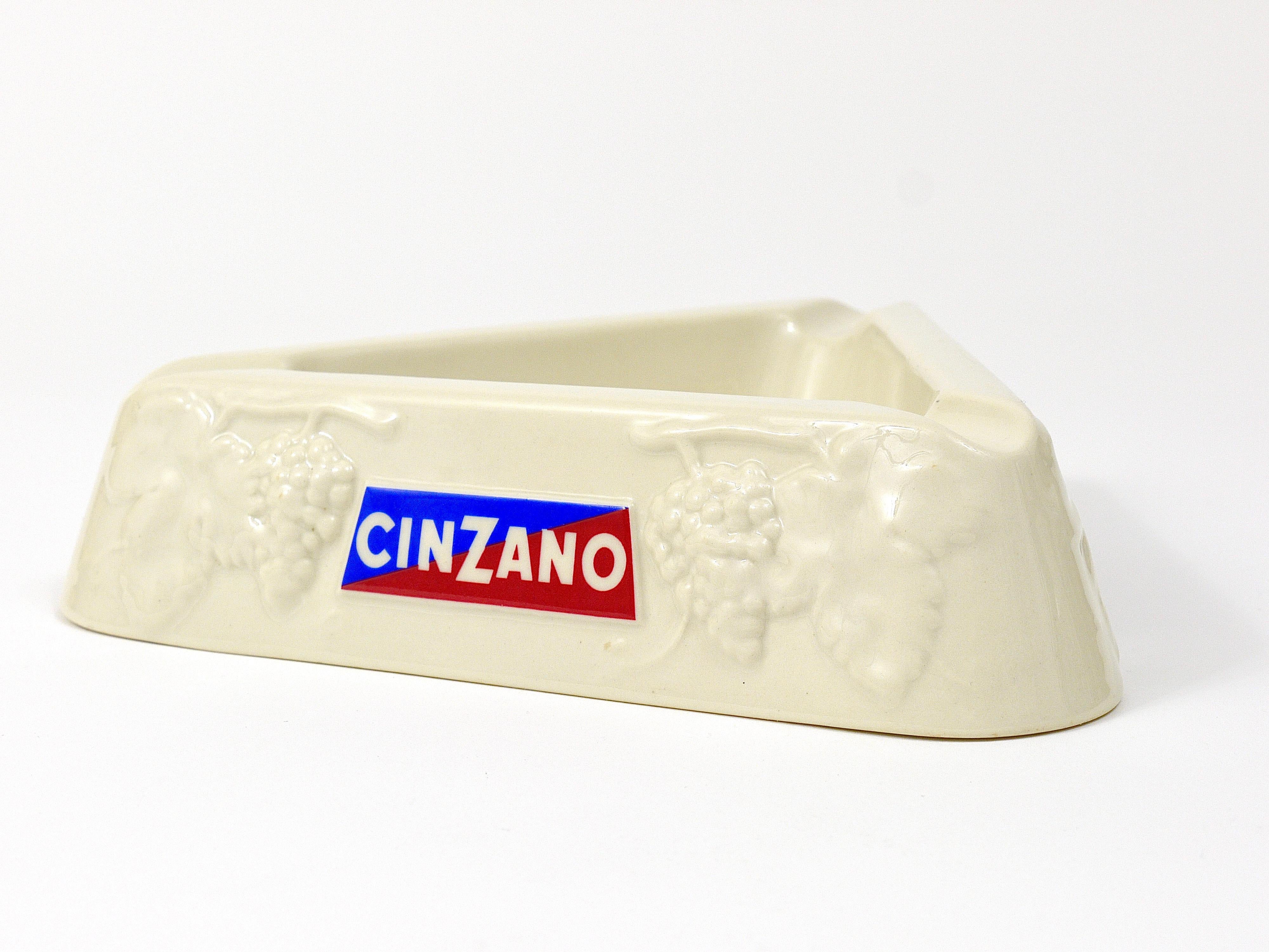 Italian Large Richard Ginori Cinzano Porcelaine Midcentury Relief Ashtray, Italy, 1950s