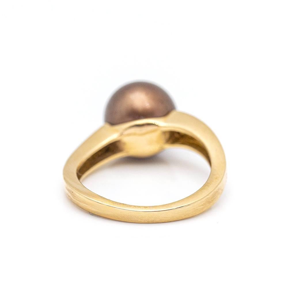 Women's LARGÉ Ring Gold, Pearl and Diamond For Sale