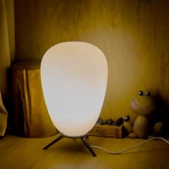 Grande lampe de table en verre opalin soufflé à la bouche 'Rituals 1' en blanc pour Foscarini