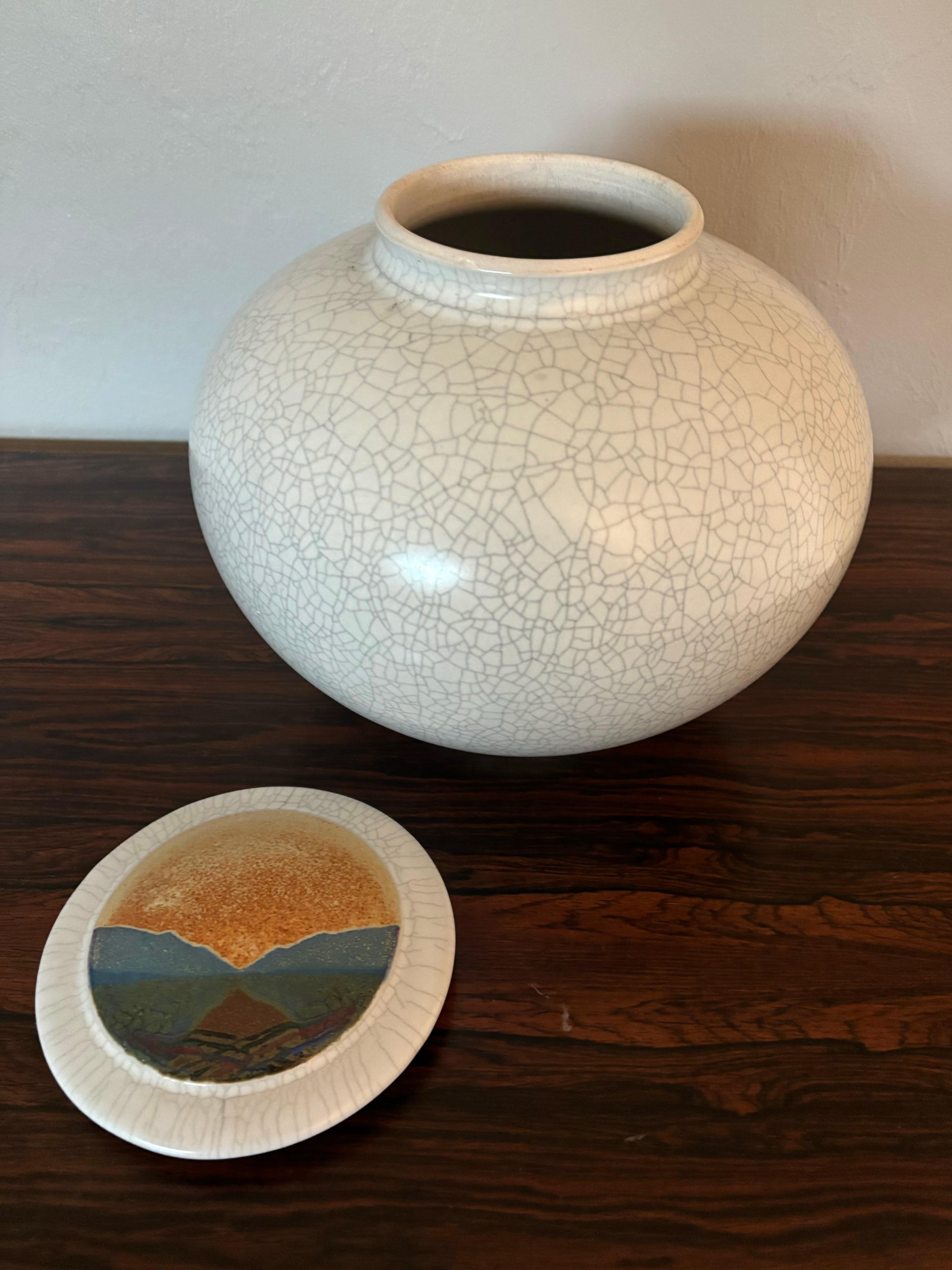 Organico moderno Grande vaso con coperchio di Rob Wiedmaier, Studio Pottery, metà secolo, moderno in vendita