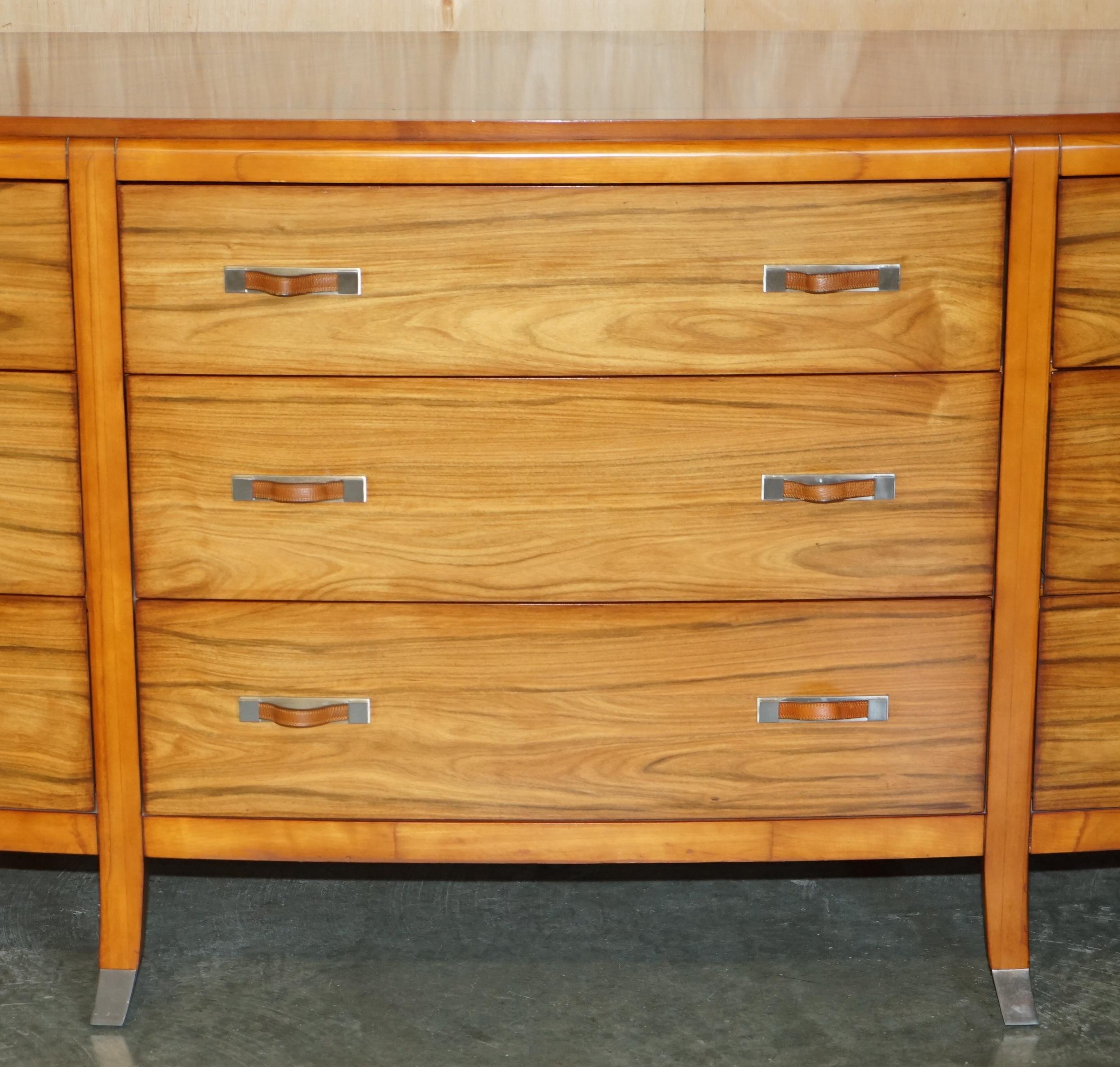 Fatto a mano GRANDE CASSETTIERA ROBERT IDOL DESIGN FOR LANE HOME FURNiSHINGS in vendita