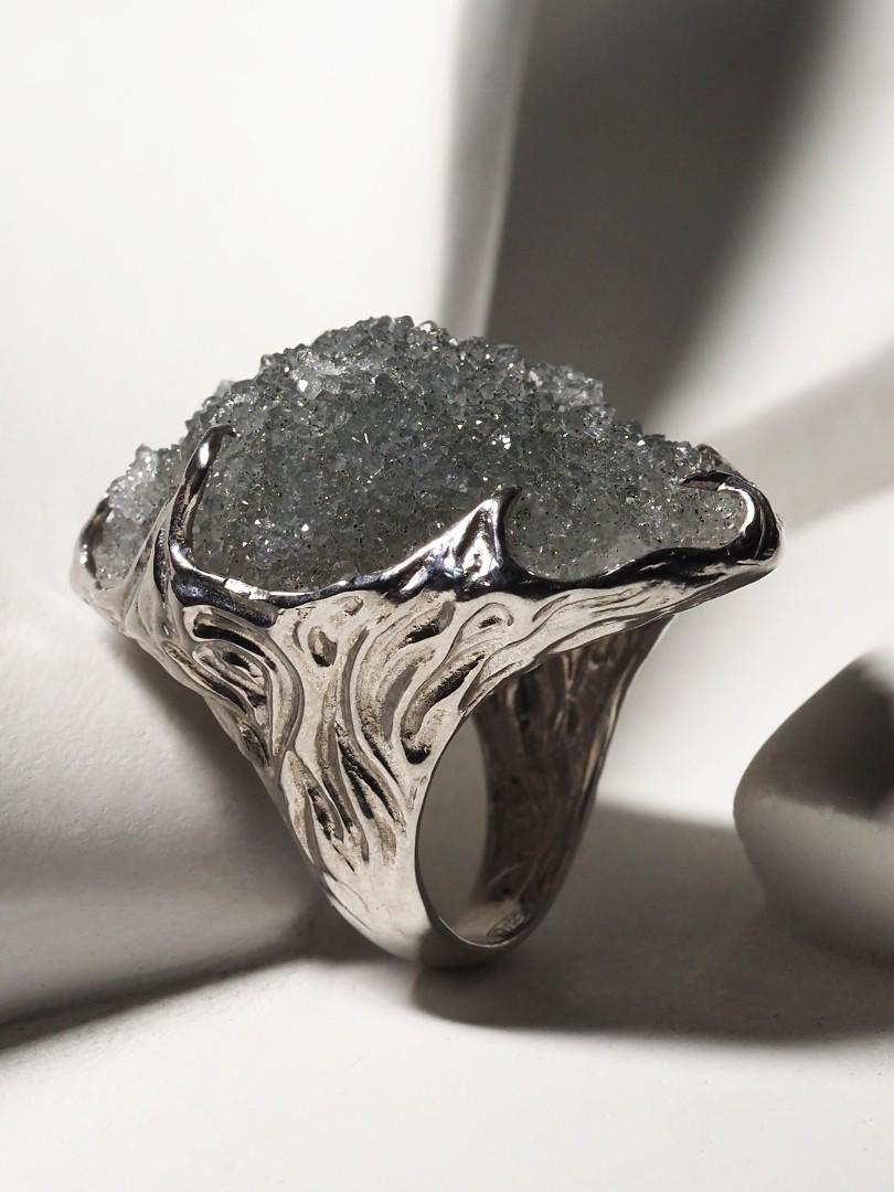 Large Rock Crystal Ring Silver Raw Druse Crystals Grey Lord of the Rings For Sale 8