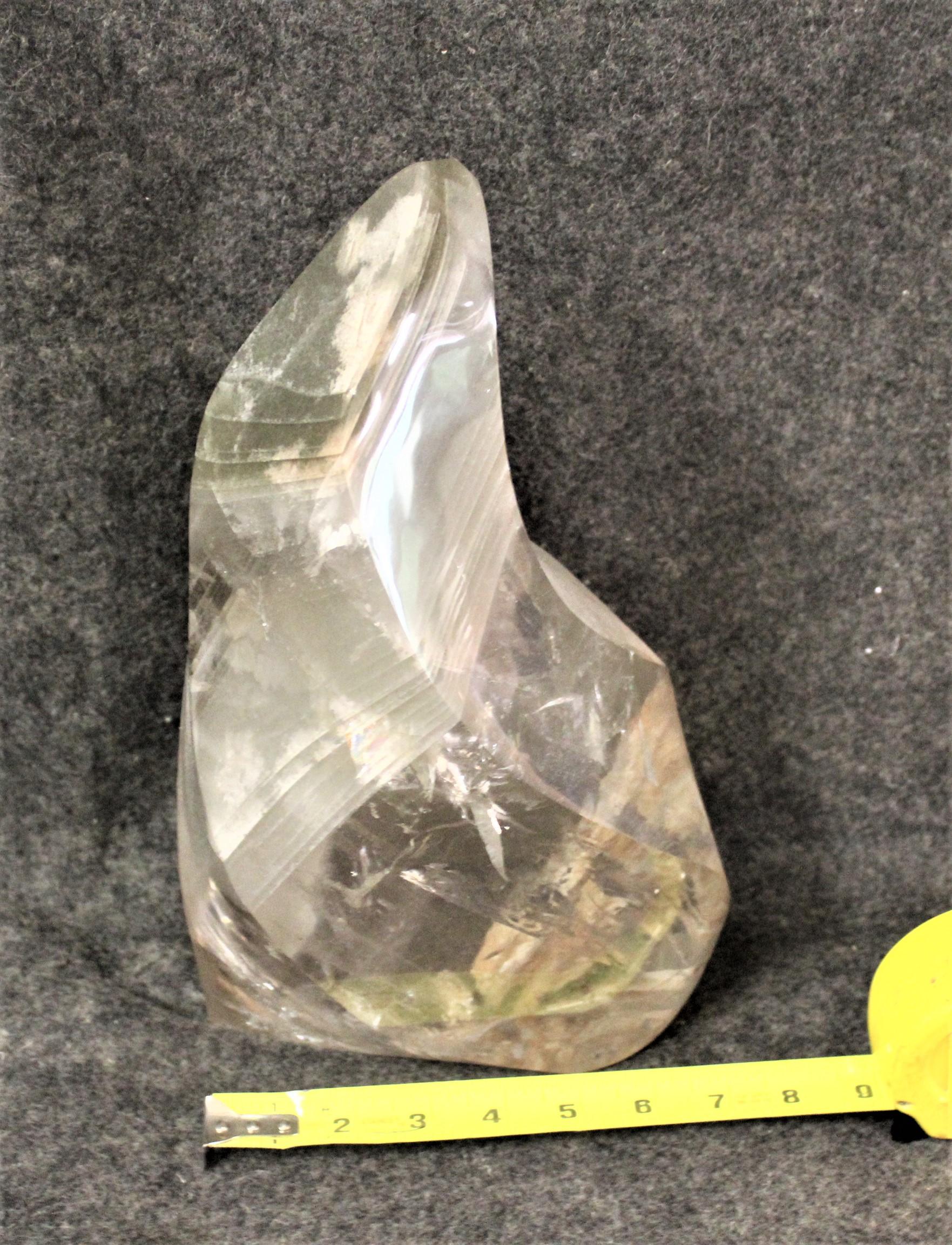 Poli Grand spécimen de cristal de roche, forme unique en vente