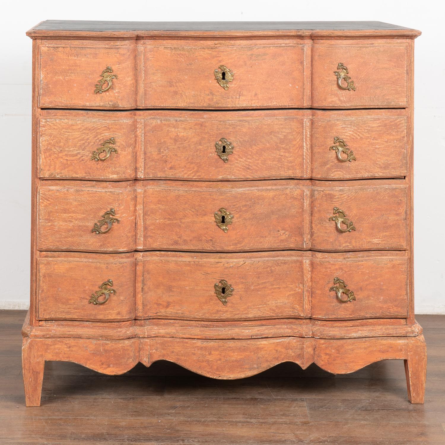  Large Rococo Oak Chest of Drawers, Denmark circa 1770-1800 In Good Condition For Sale In Round Top, TX