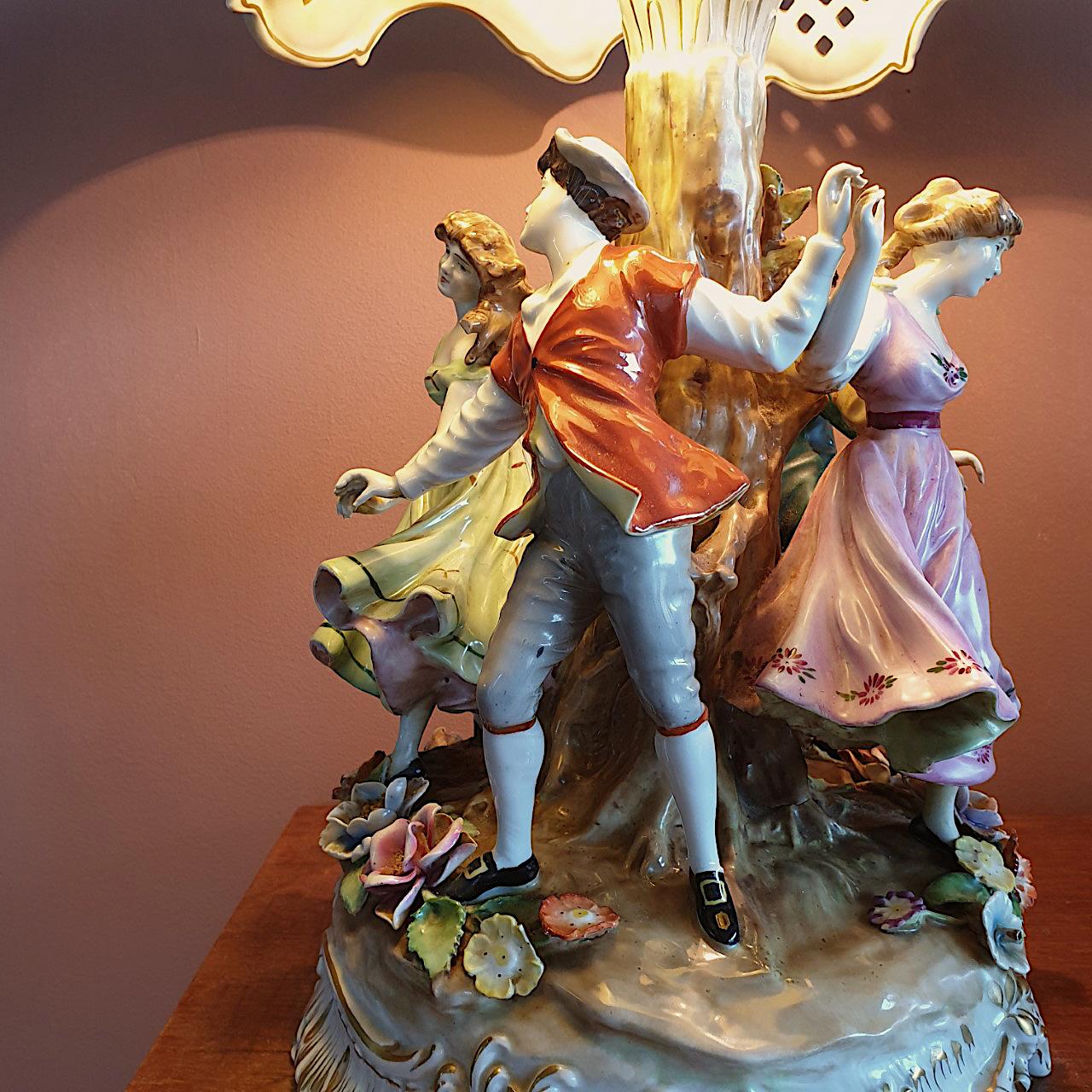 Mid-19th Century Large Rococo Table Lamp with Porcelain Shade by Capodimonte, Italy For Sale