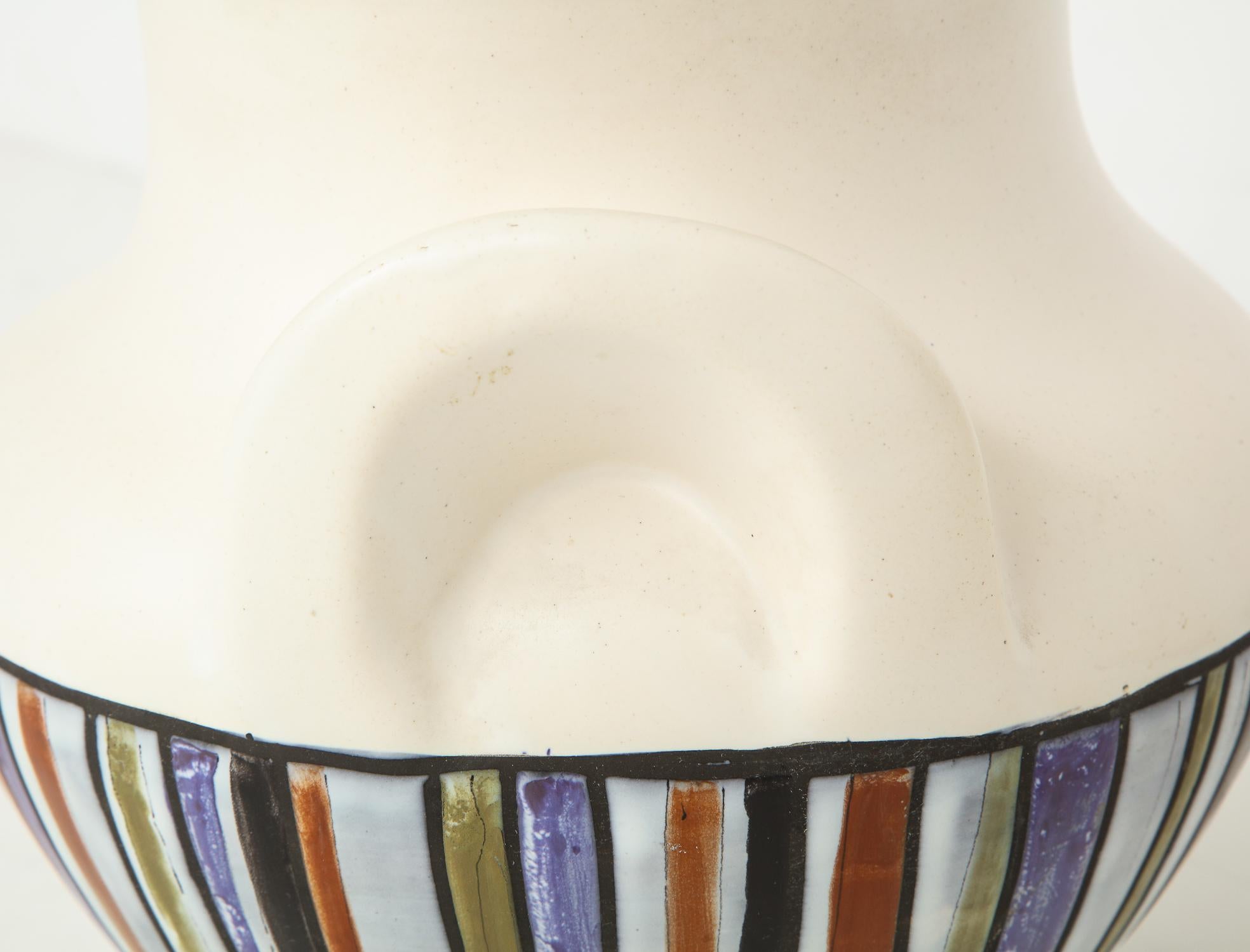 Große Roger Capron Oreilles-Vase mit polychromer Dekoration (Steingut)