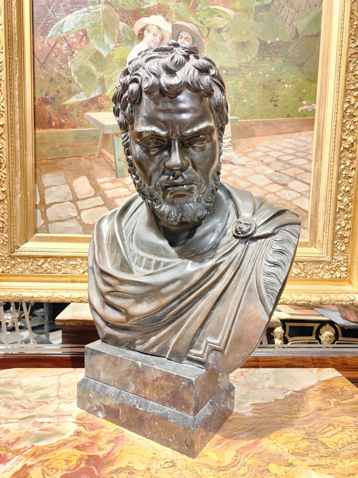 Grand buste d'empereur romain en bronze du 19ème siècle en vente 3