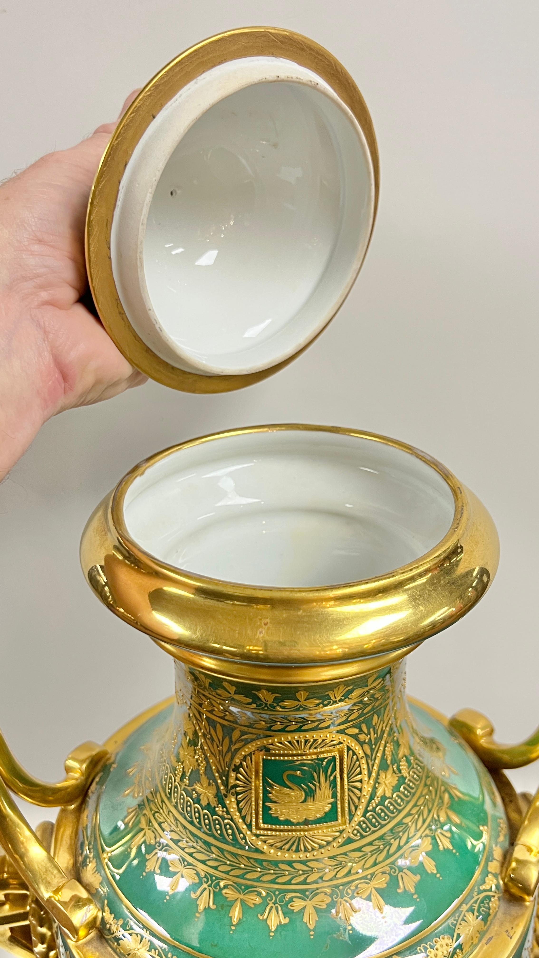 Large Roman Neoclassical Royal Vienna Porcelain Vase In Good Condition For Sale In New York, NY