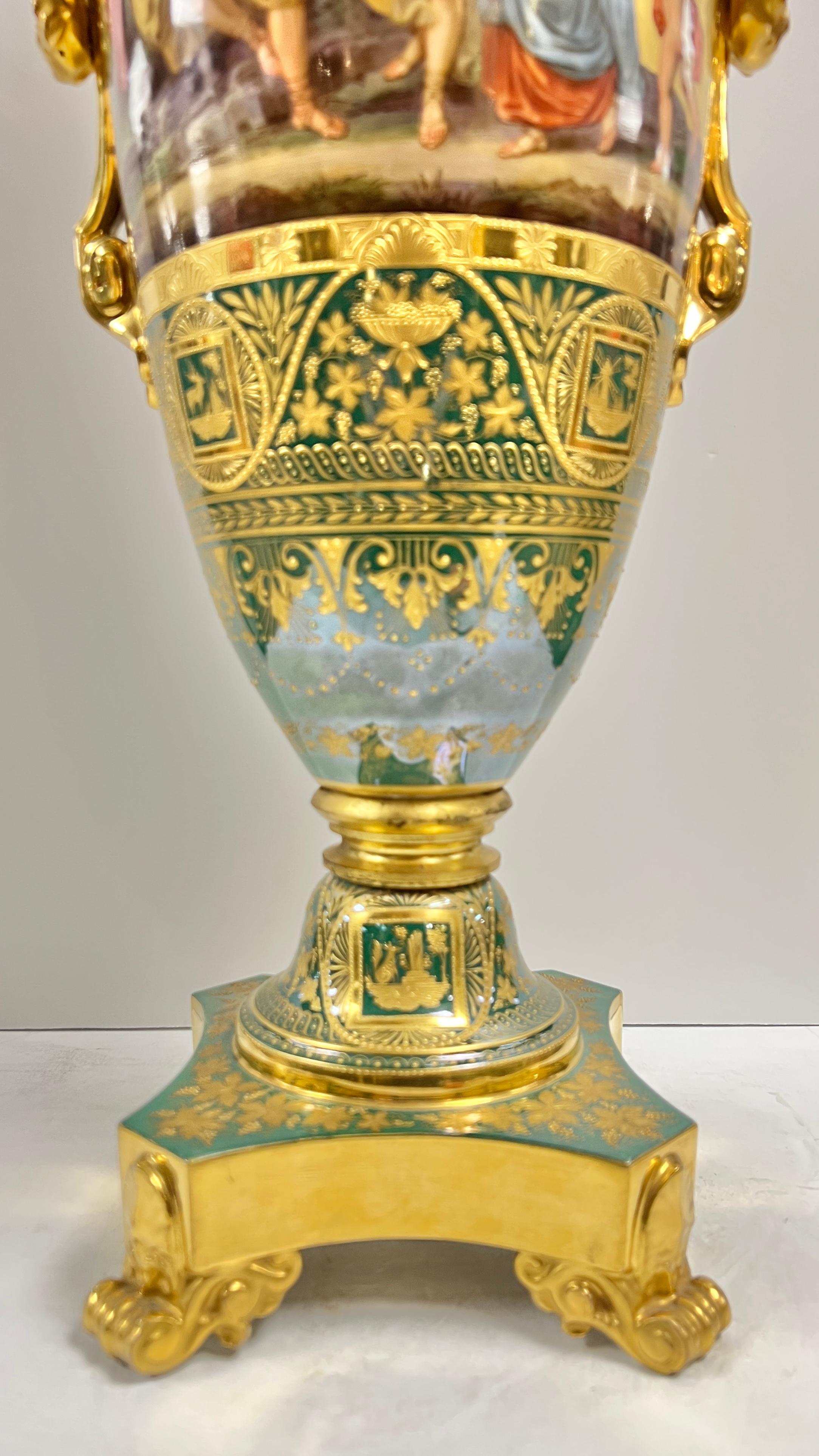 Large Roman Neoclassical Royal Vienna Porcelain Vase For Sale 2