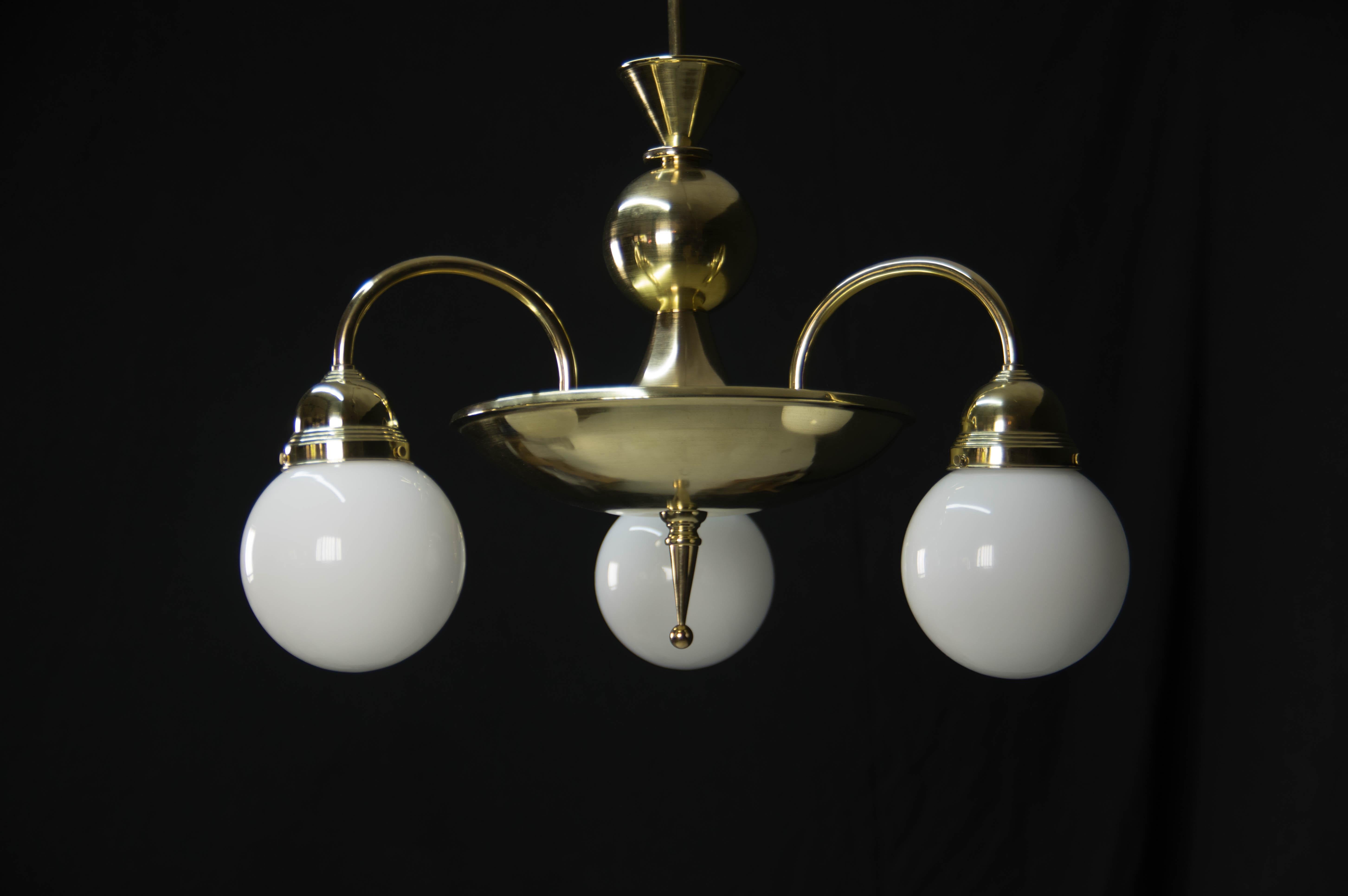 Large Rondocubistic Brass Chandelier In Excellent Condition For Sale In Praha, CZ