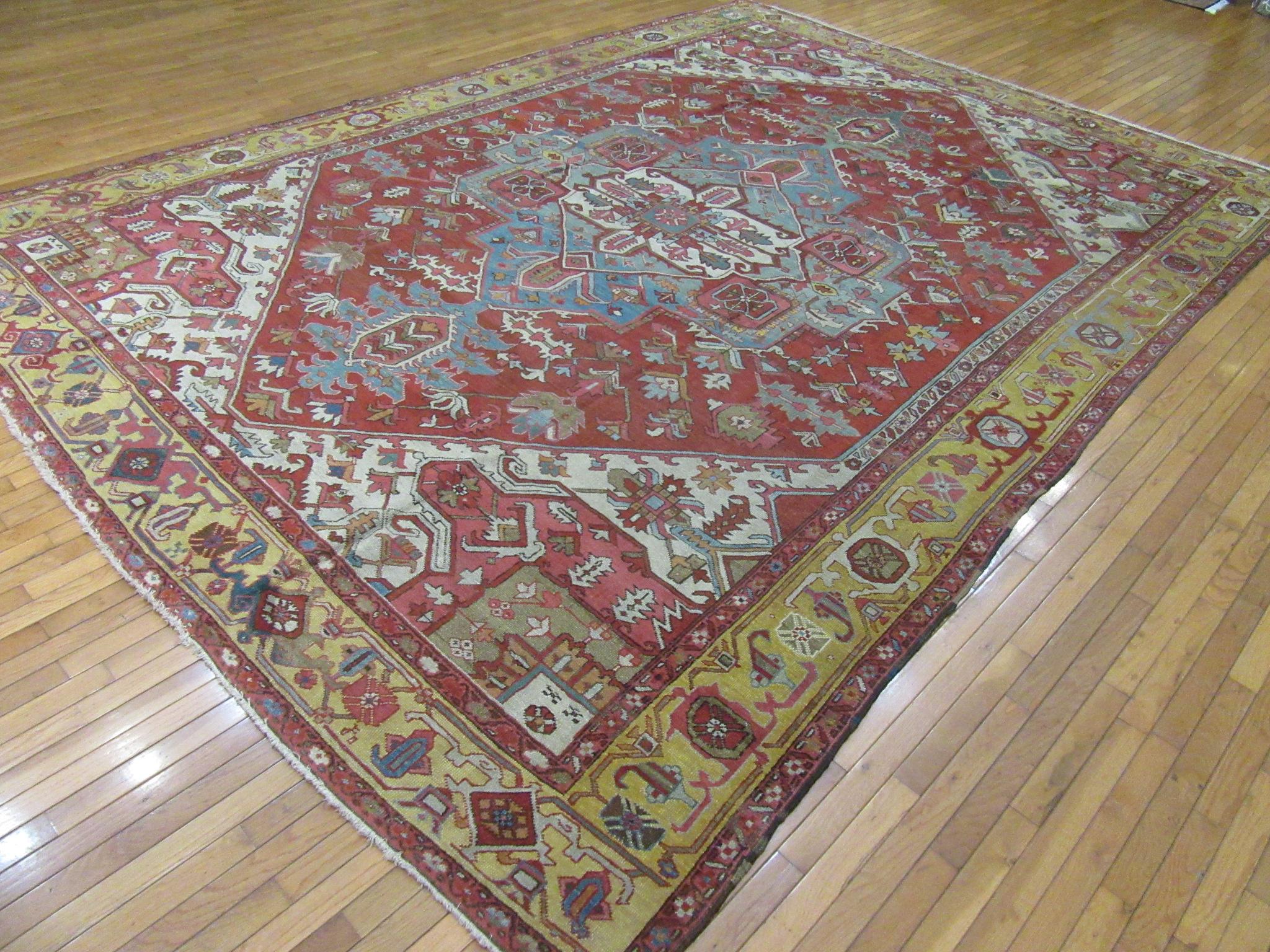 Large Room Size Antique Hand Knotted wool Red Teal and Gold Persian Serapi Rug For Sale 7