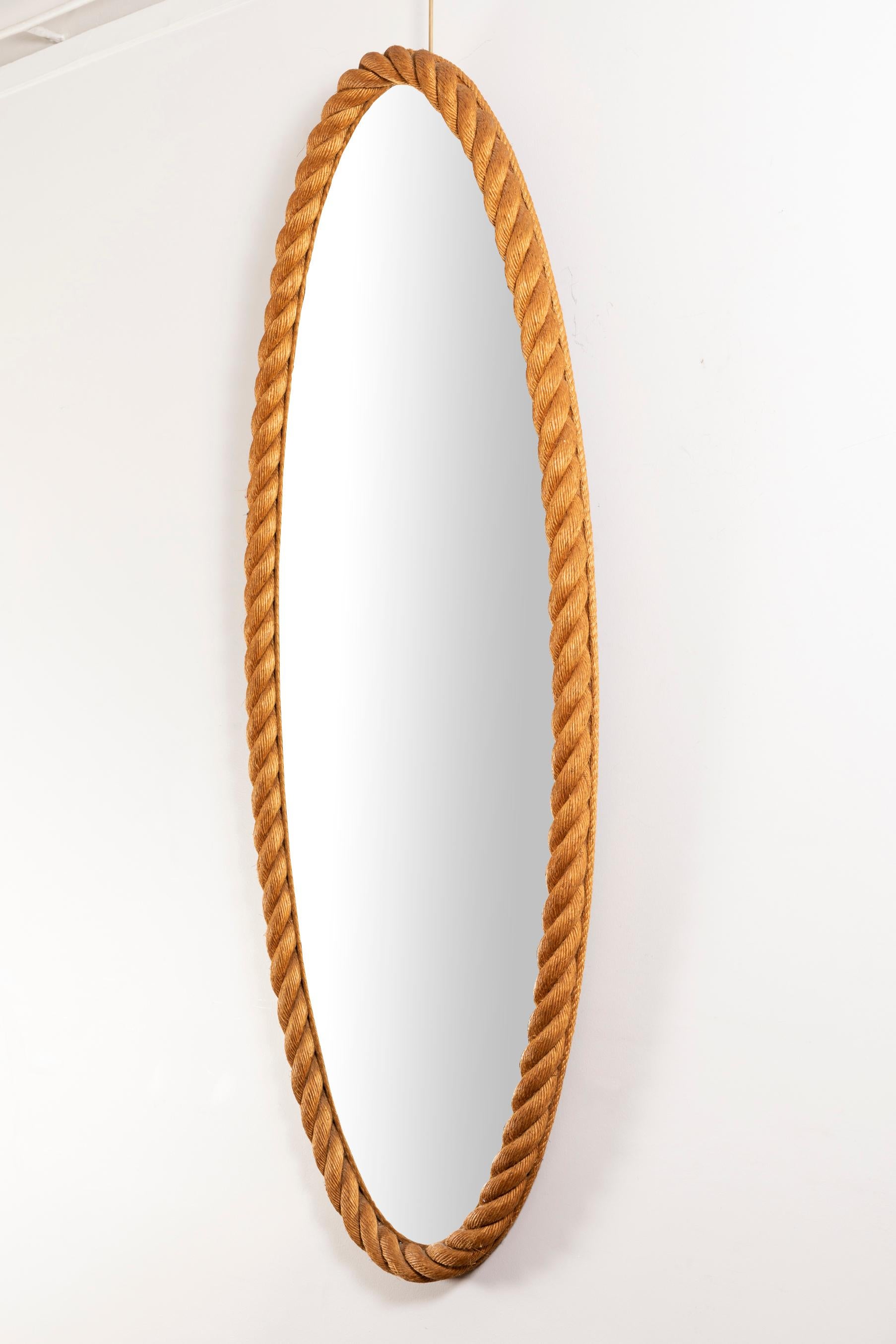 Oval rope mirror
Design by Adrien Audoux and Frida Minet
Simple frame
Made in Golfe-Juan,
France, circa 1950s.

Measures: H 150 cm / 59.05 in.
W 59 cm / 23.22 in.
D 5 cm / 1.96 in.
 