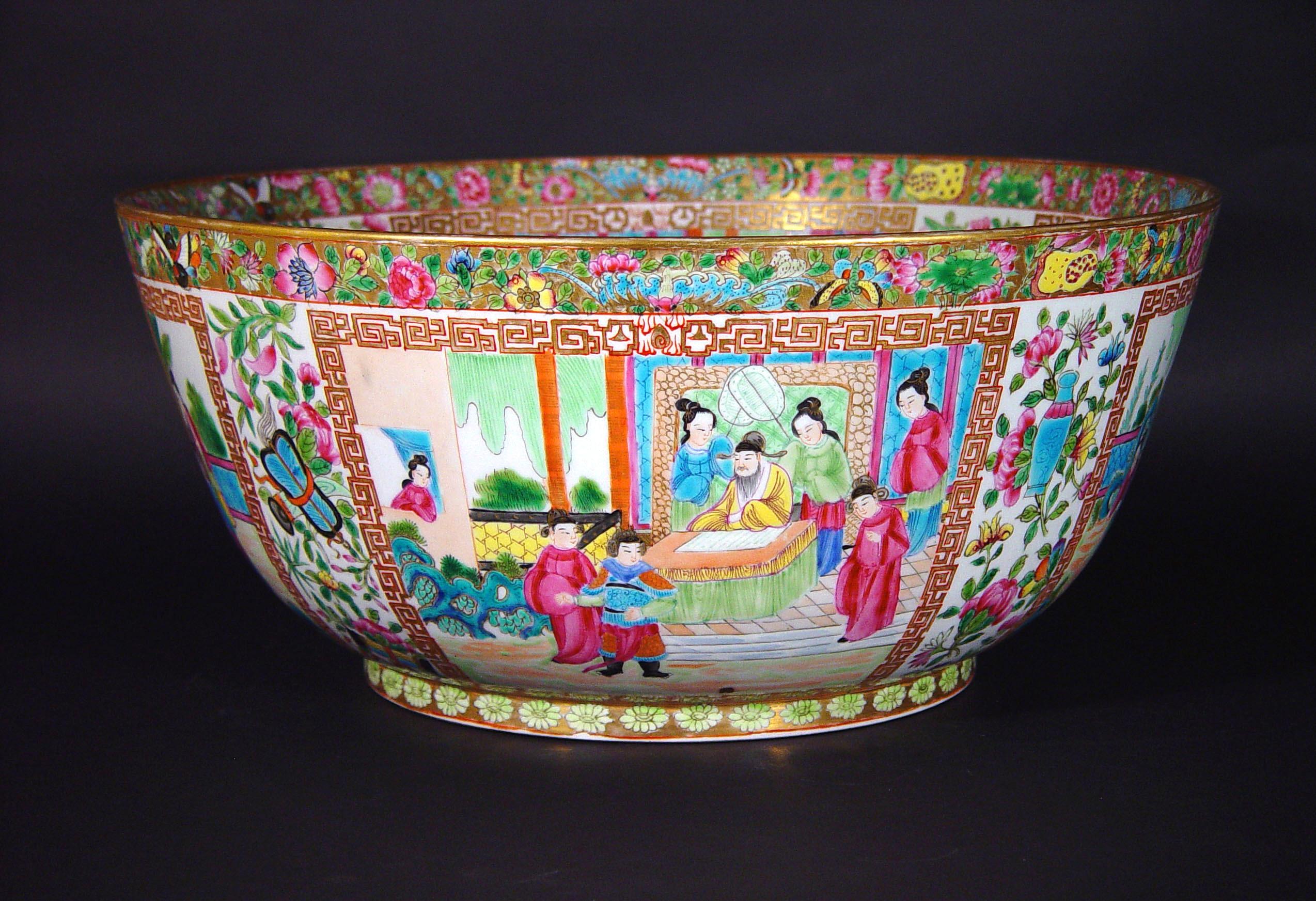 Large Rose Canton Porcelain Punch Bowl, Edmé Samson et Cie, Paris For Sale 1