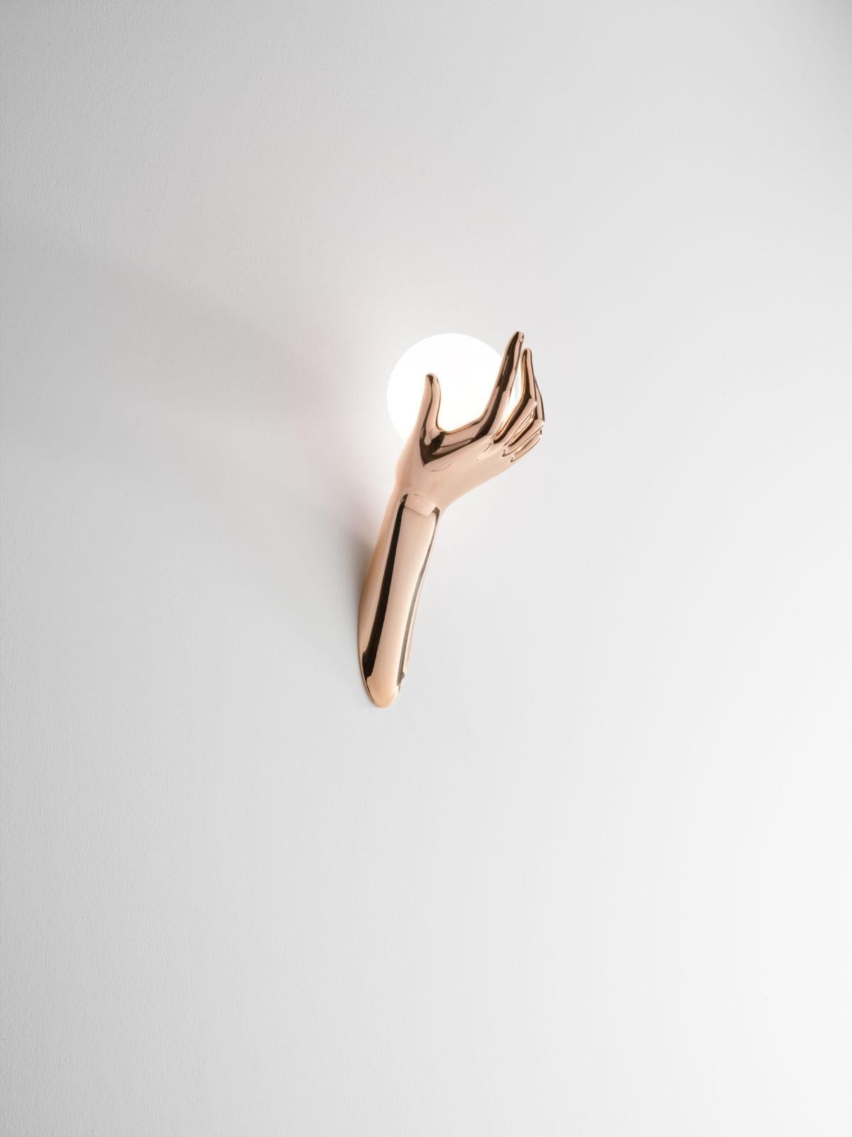 Large Rose Gold Human Wall Lamp by Aggiolight In New Condition For Sale In Geneve, CH