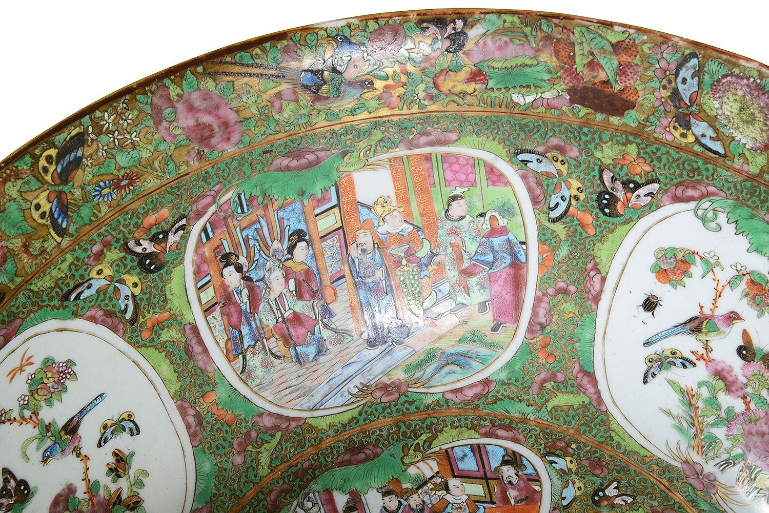 Large Rose Medallion Bowl, C19th 19