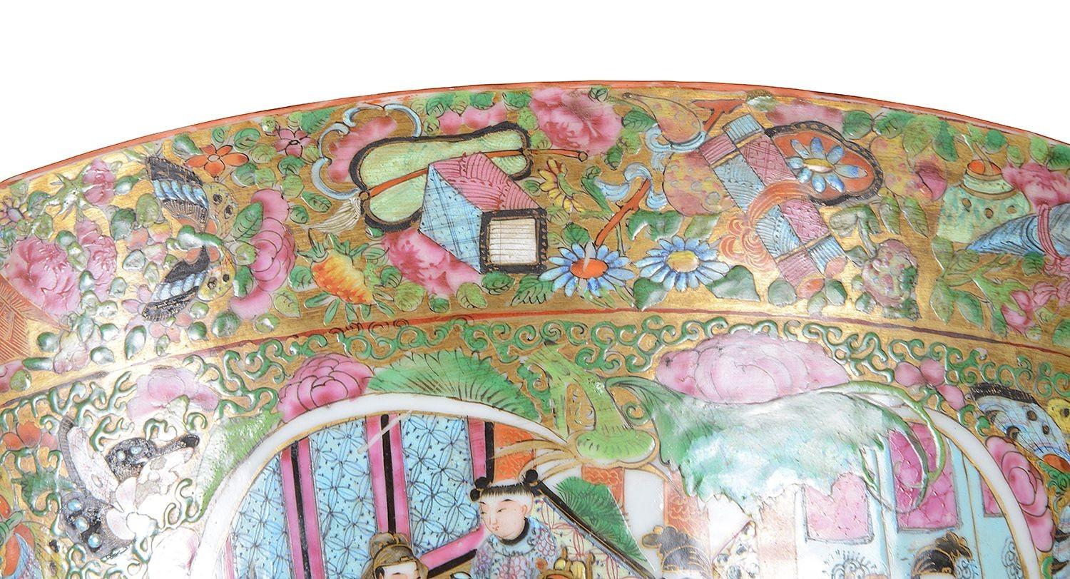 Large Rose Medallion Bowl, C19th 19