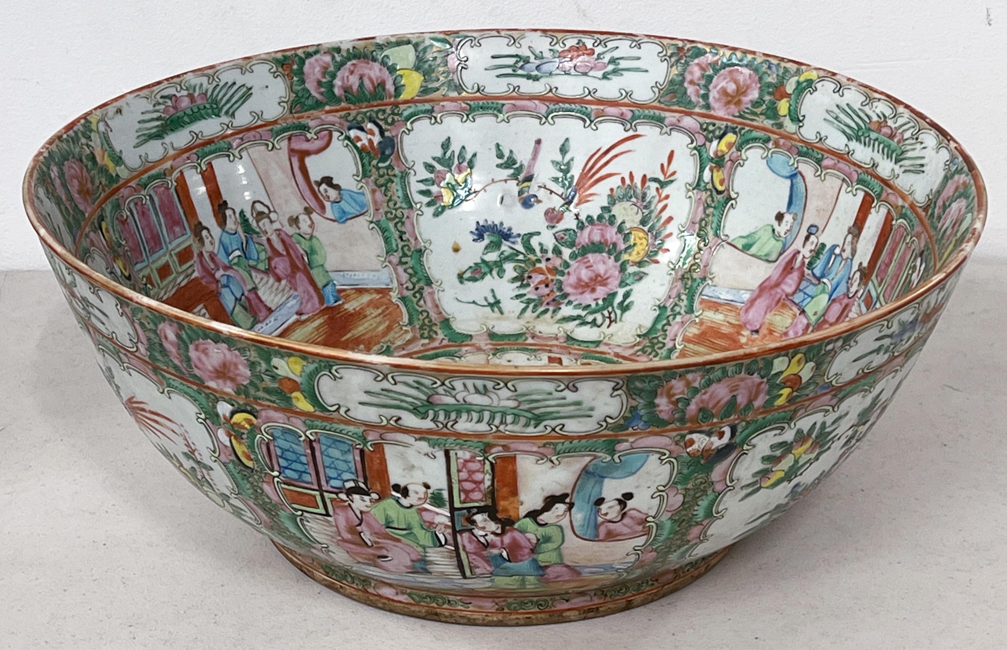 Large Rose Medallion Punch Bowl, Late 19th C 1