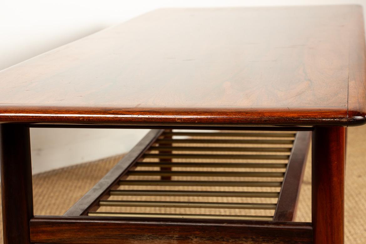 Large rosewood and metal tube coffee table, on two levels, Denmark 1960s. For Sale 7