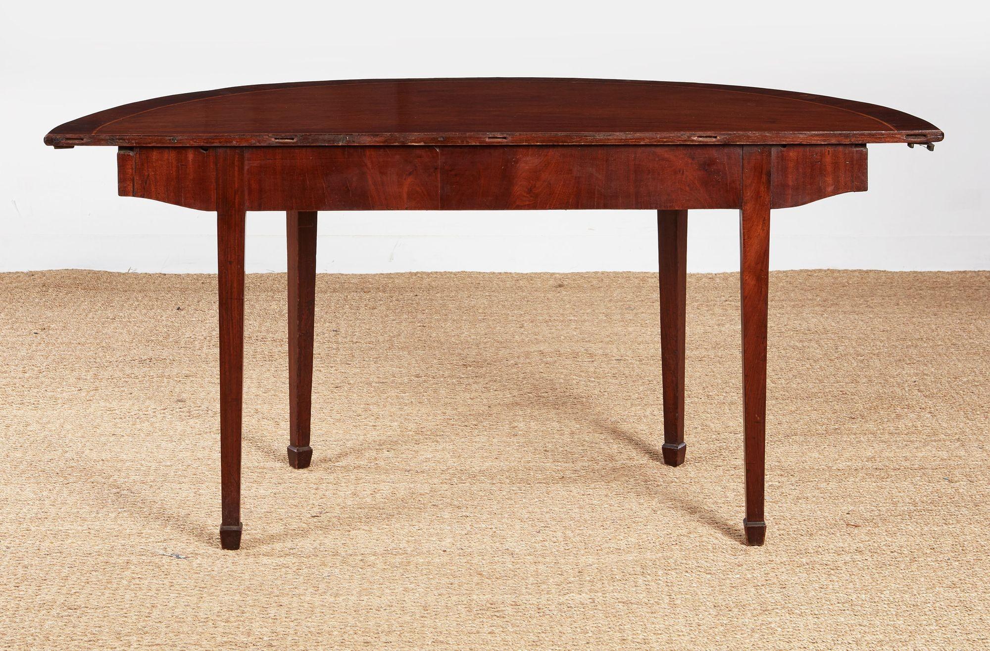 Large Rosewood Banded Mahogany Dining Table For Sale 4