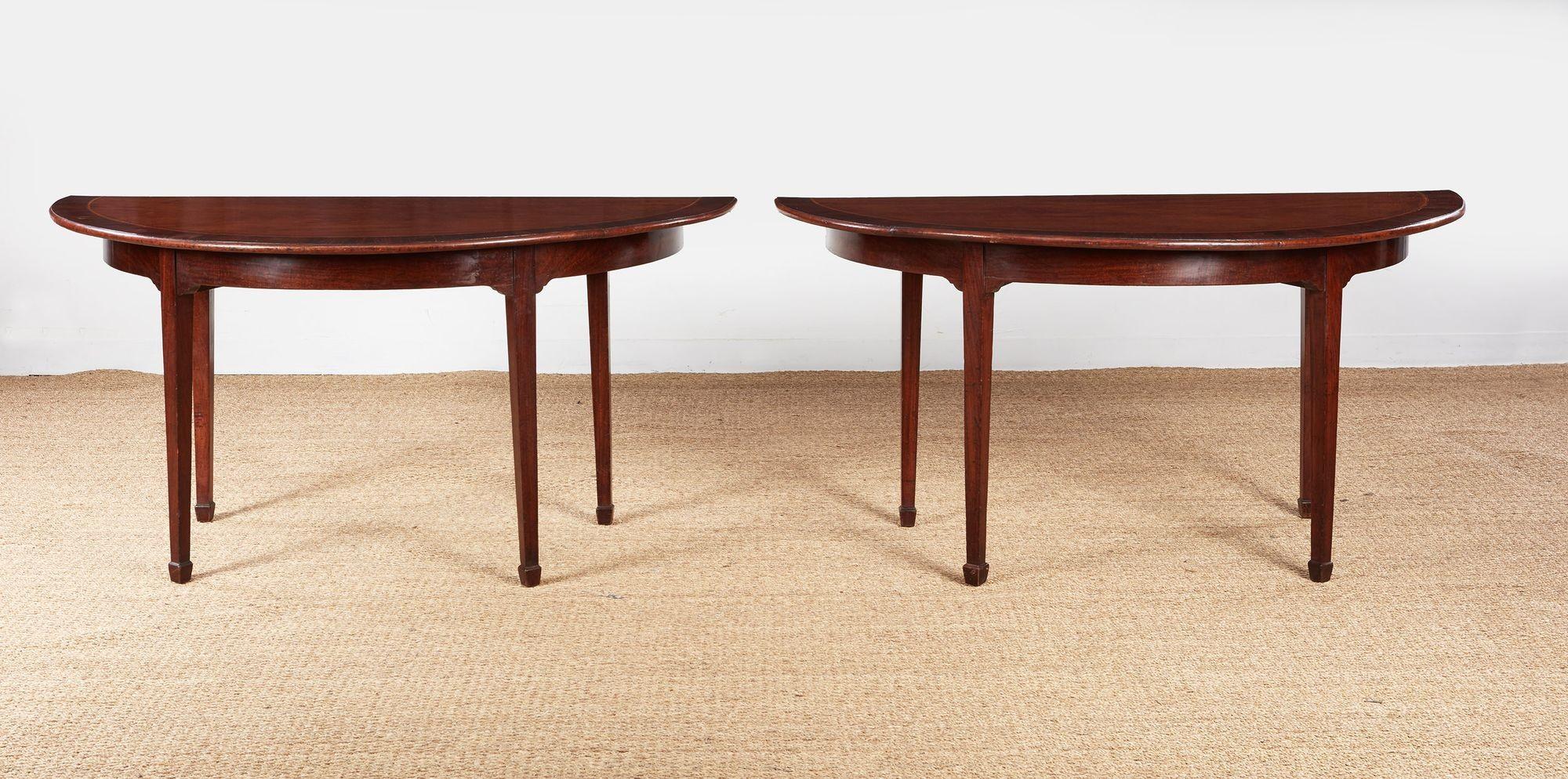 English Large Rosewood Banded Mahogany Dining Table For Sale