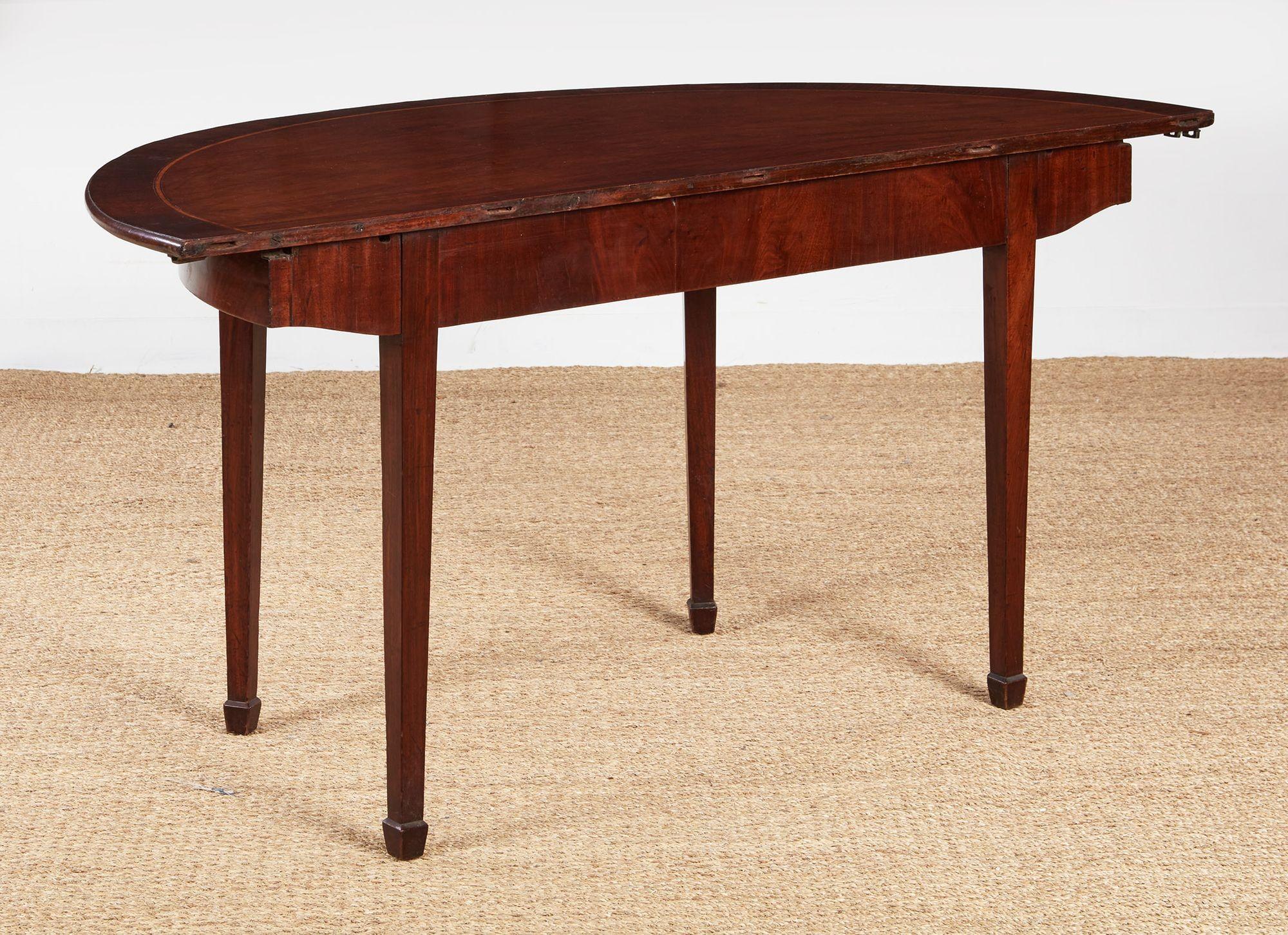 Large Rosewood Banded Mahogany Dining Table For Sale 3