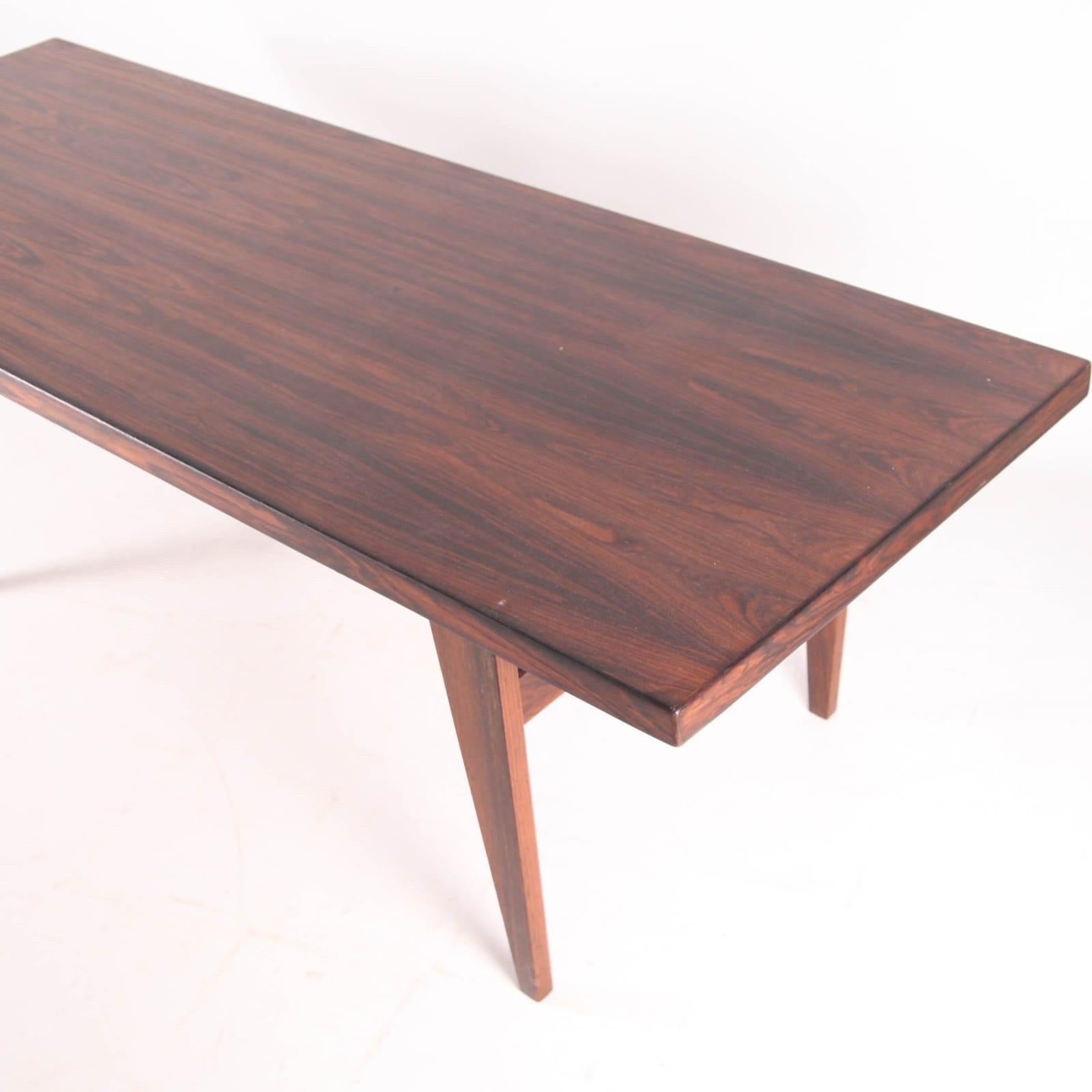 Fin du 20e siècle Grande table basse en bois de rose en vente