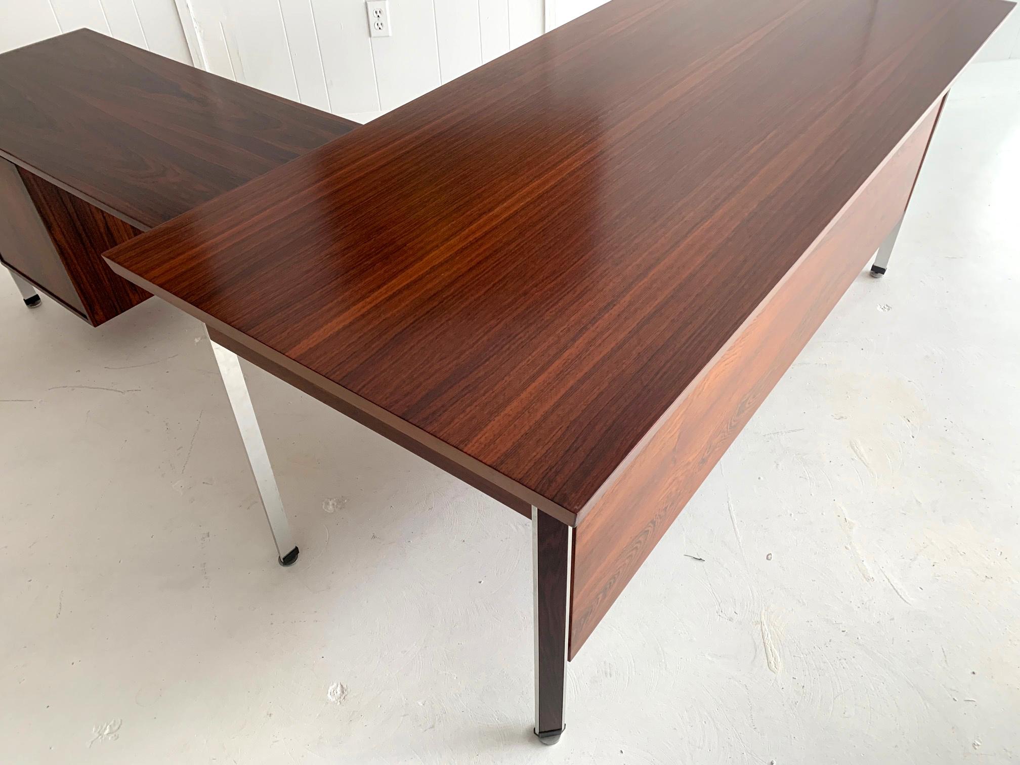 Mid-20th Century Large Rosewood 'Diplomat