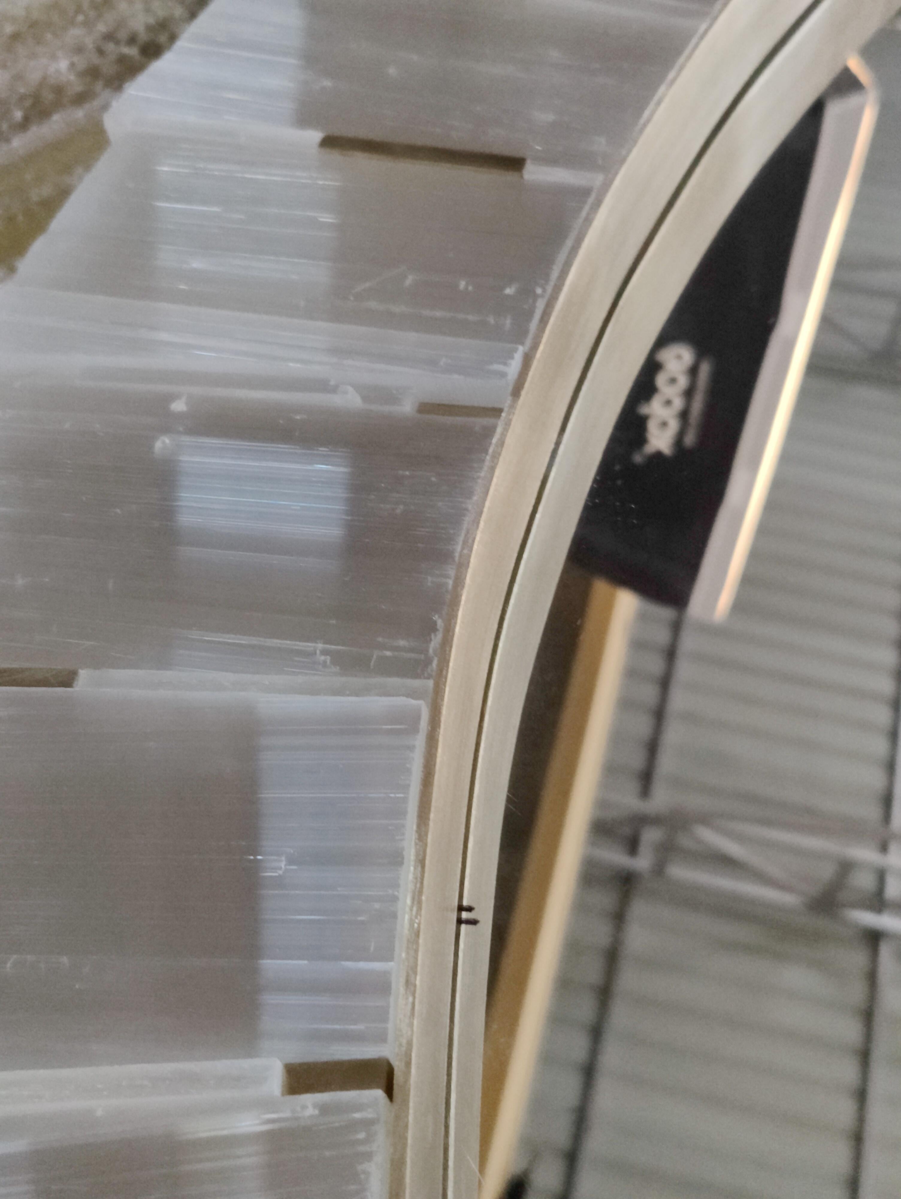 XXI secolo e contemporaneo Rotondo grande  Specchio in selenite da 42