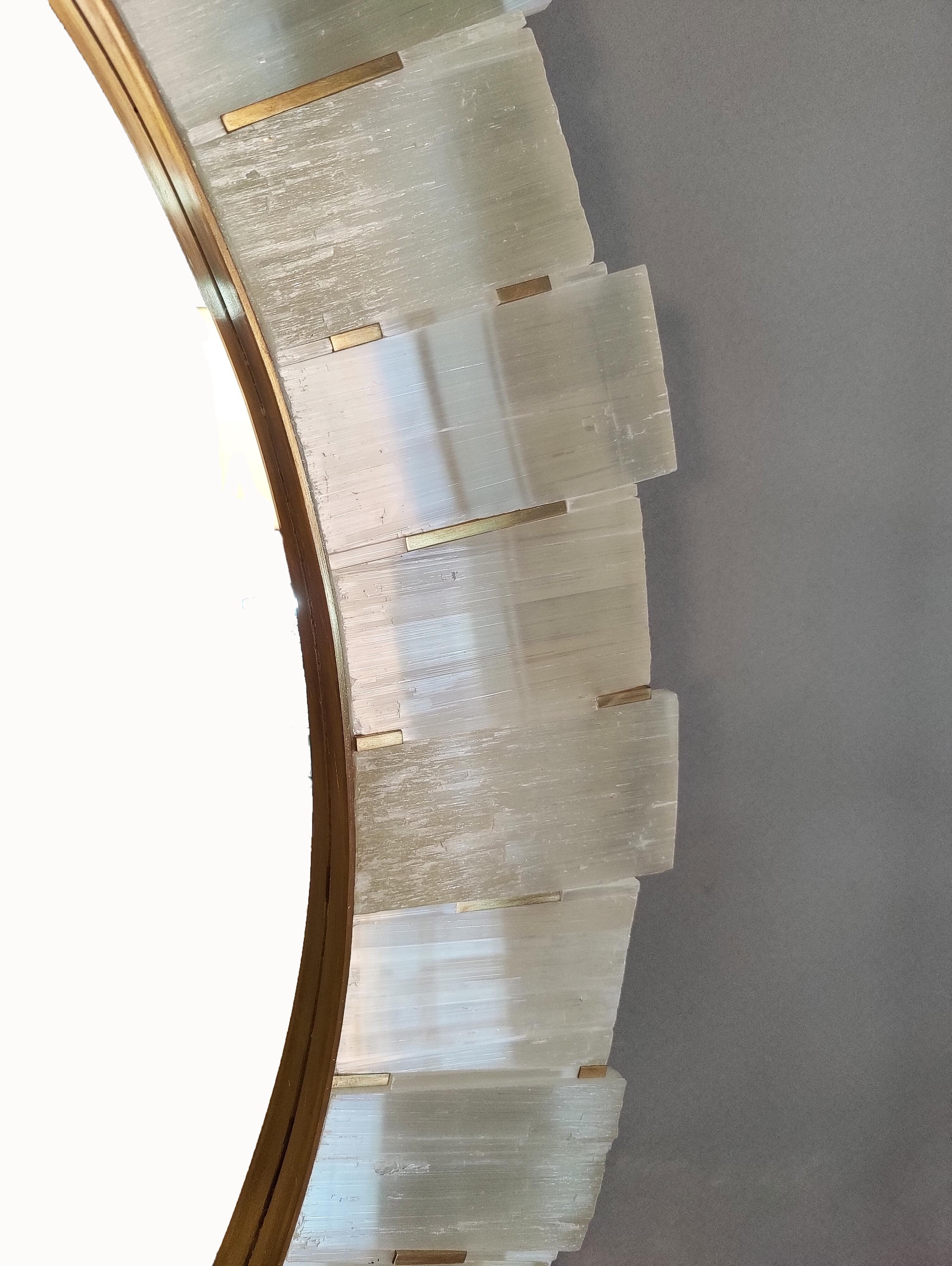 Rotondo grande  Specchio in selenite da 42