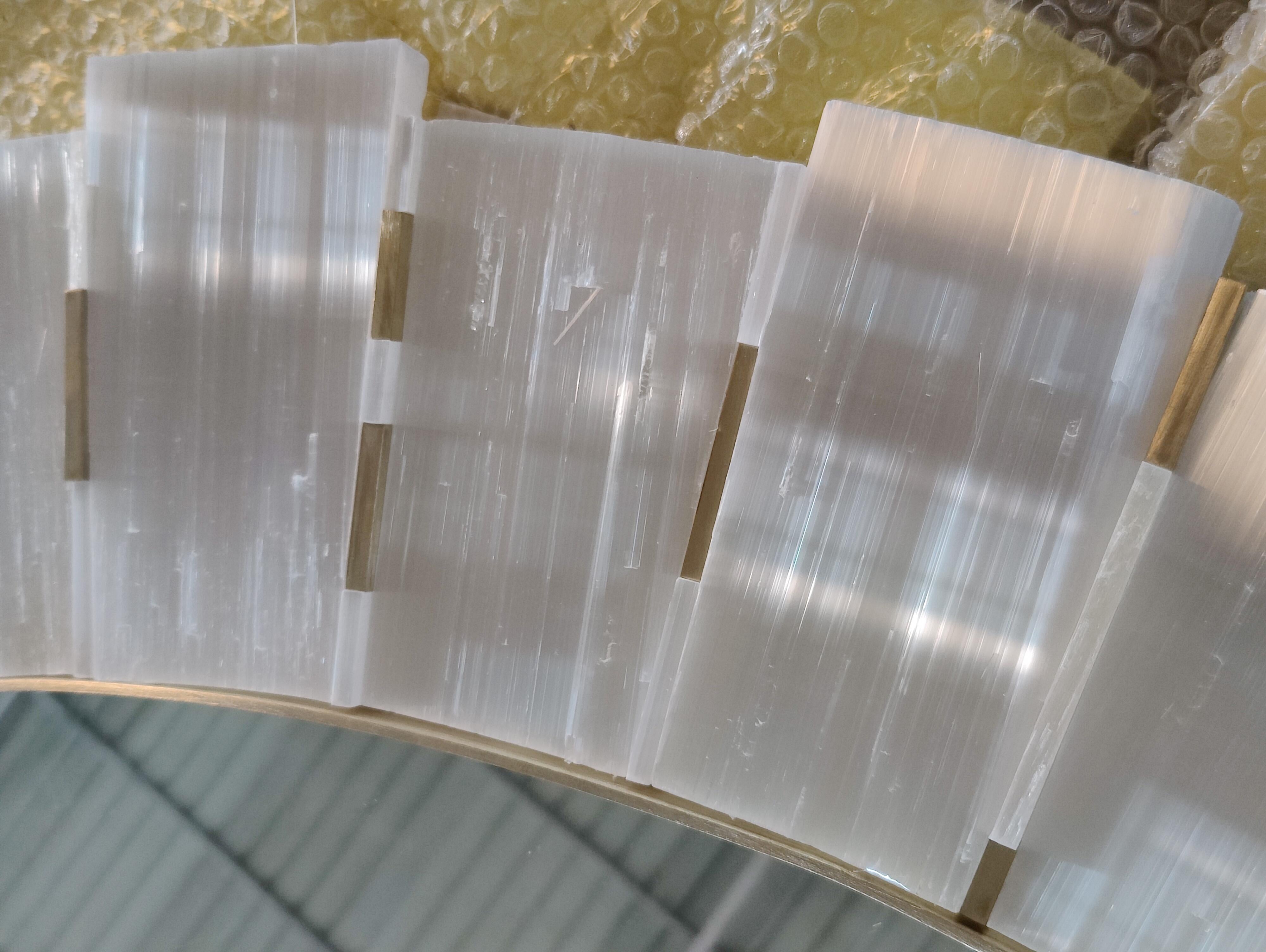 Rotondo grande  Specchio in selenite da 42