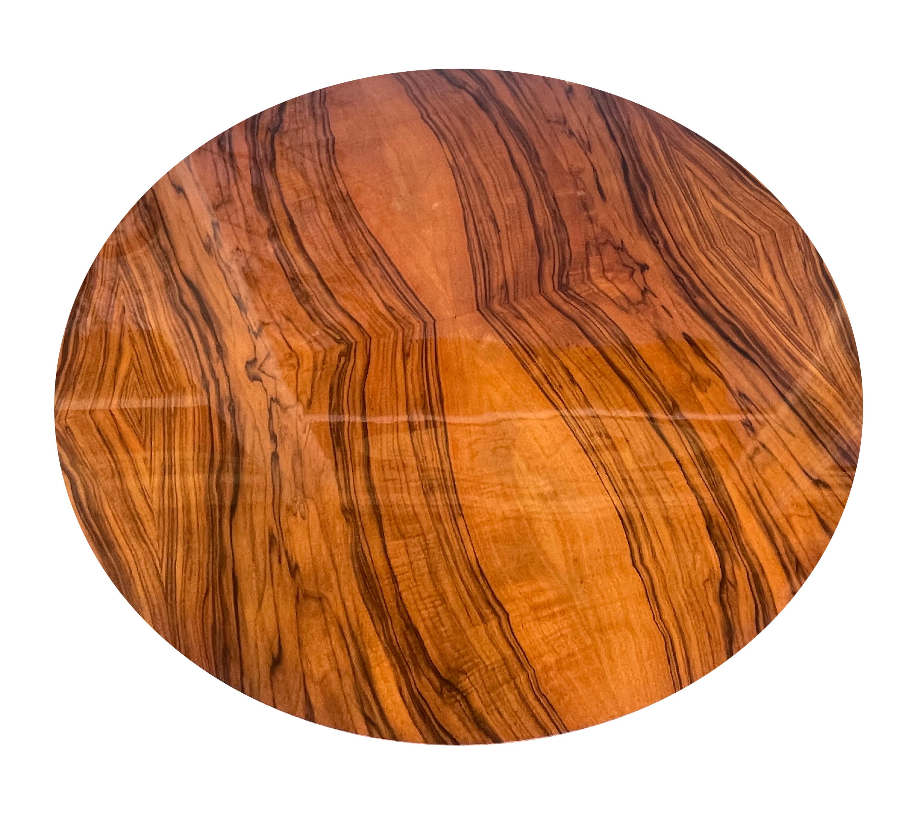 Large round Art Deco coffee table In Good Condition For Sale In Wiesbaden, DE