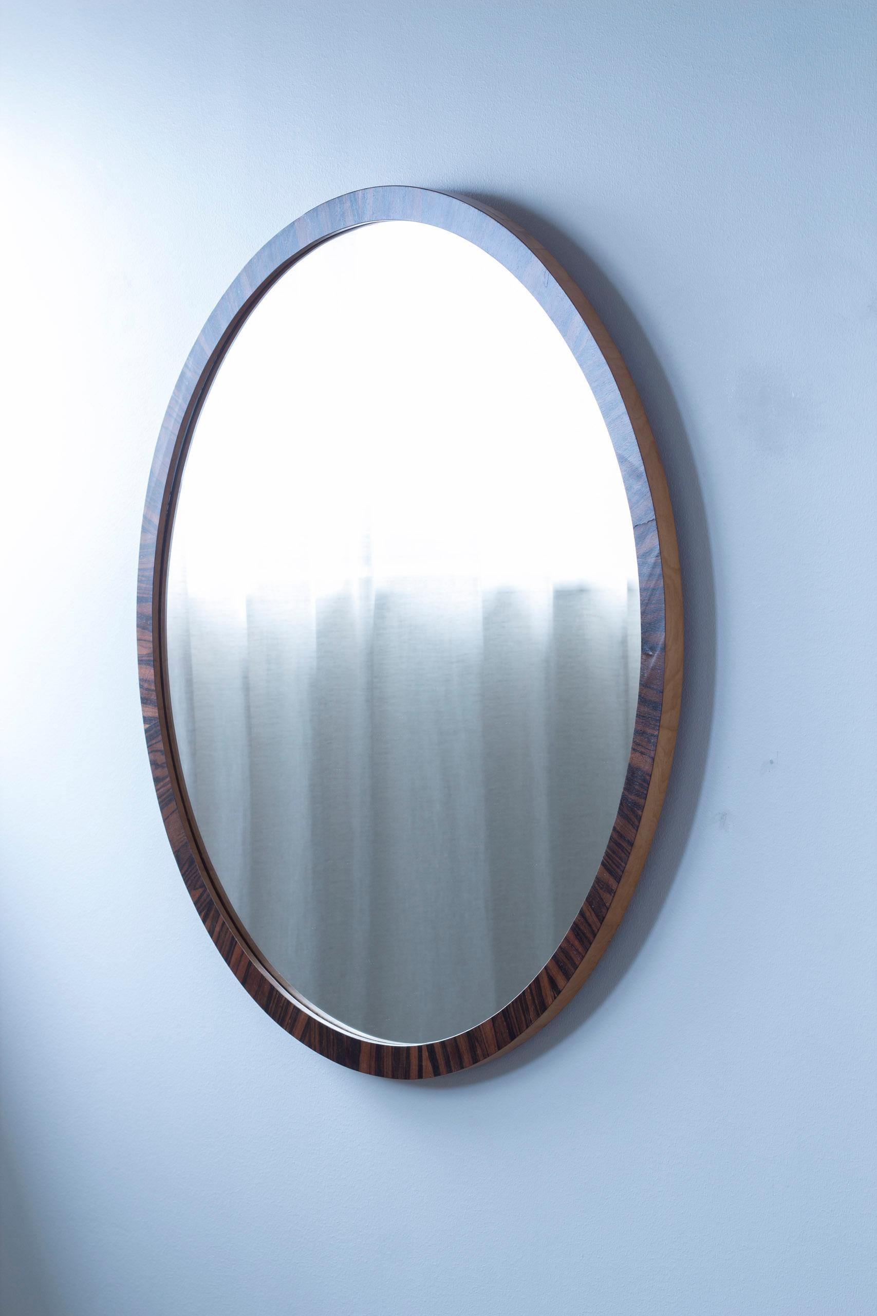 Svedese Large round Art Deco mirror in the style of Axel Einar Hjorth and NK, 1930s in vendita
