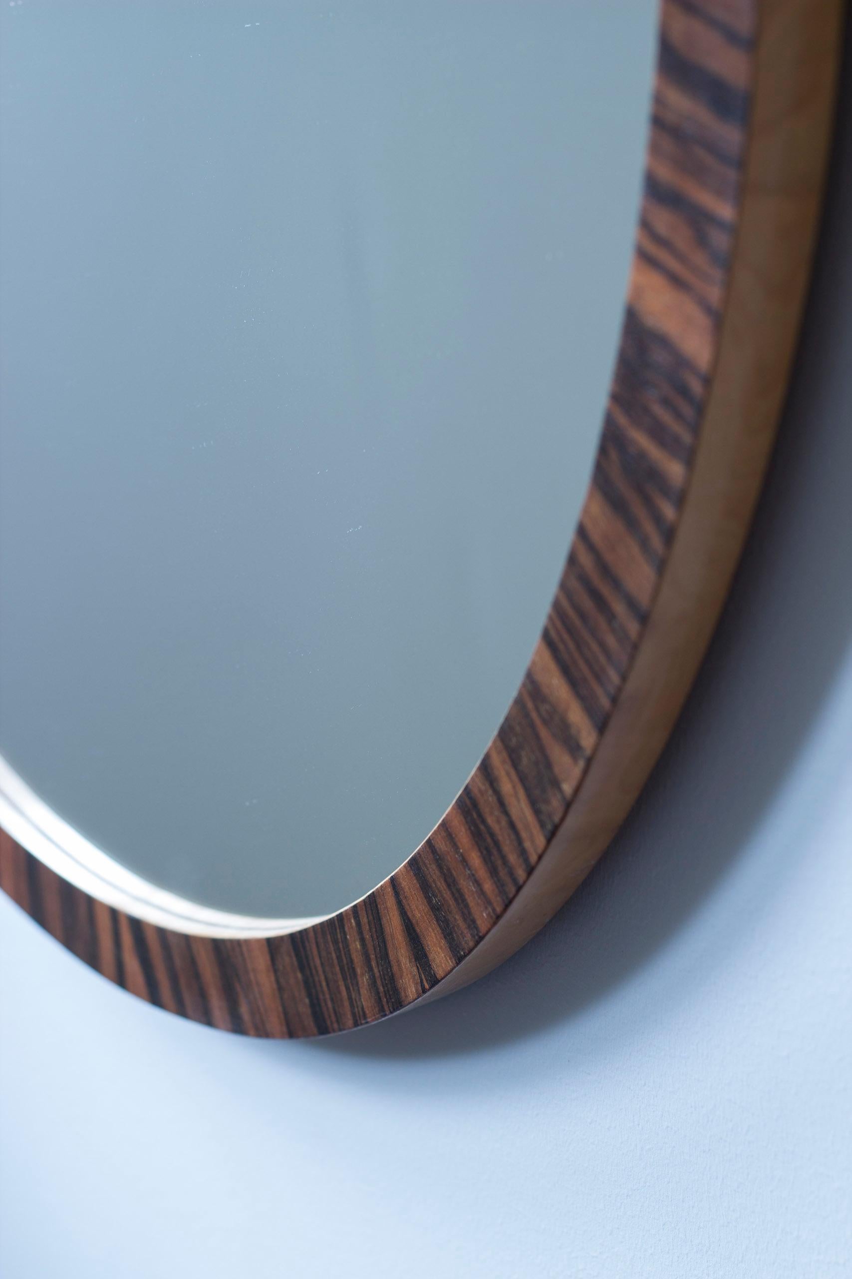 Metà XX secolo Large round Art Deco mirror in the style of Axel Einar Hjorth and NK, 1930s in vendita