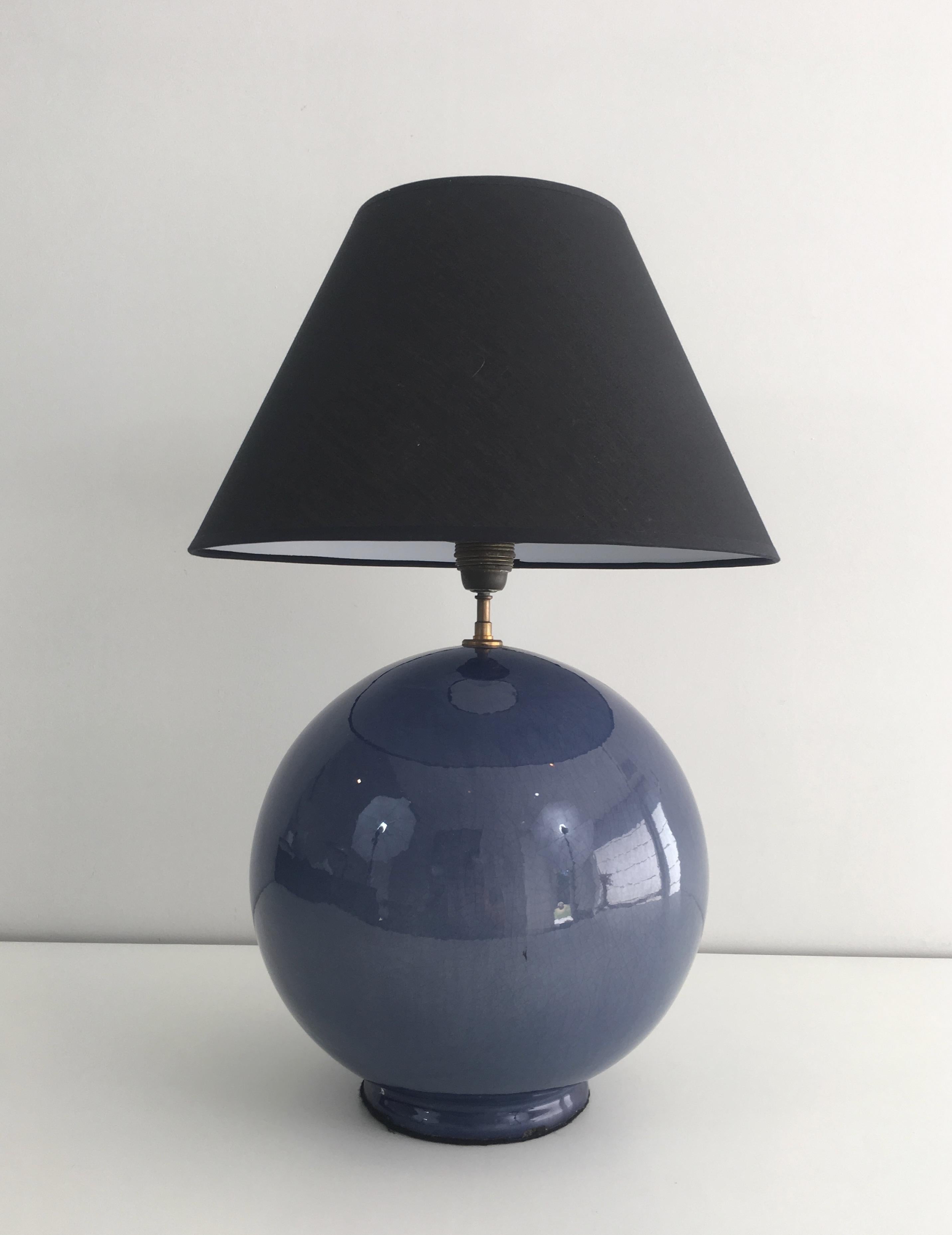 large round lamp