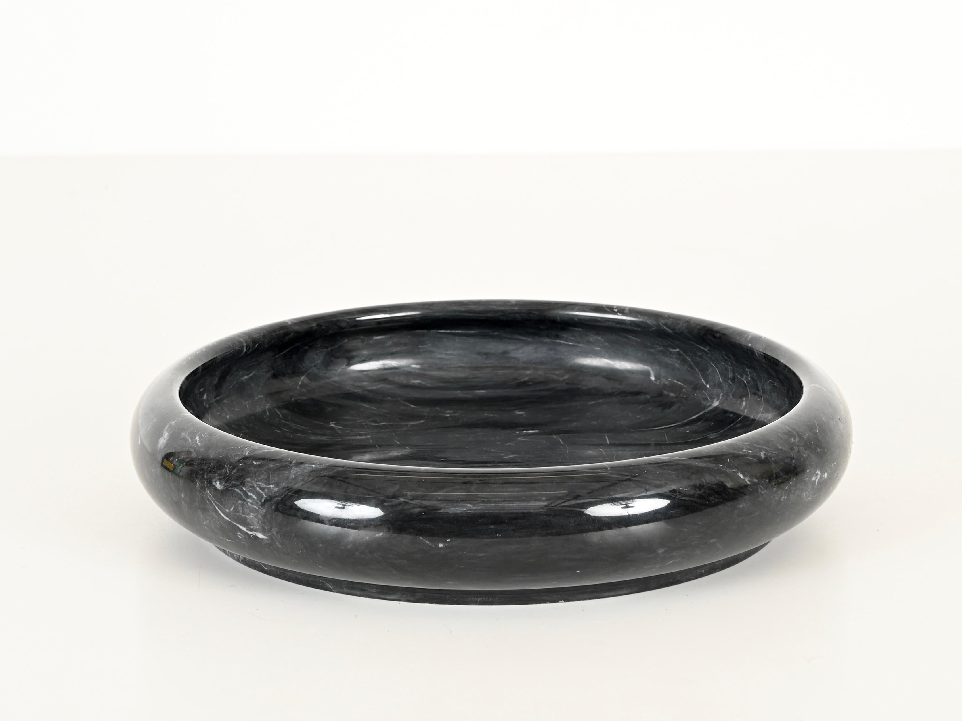 Large Round Bowl in Black Carnico Marble by Angelo Mangiarotti, Italy, 1970s In Good Condition For Sale In Roma, IT