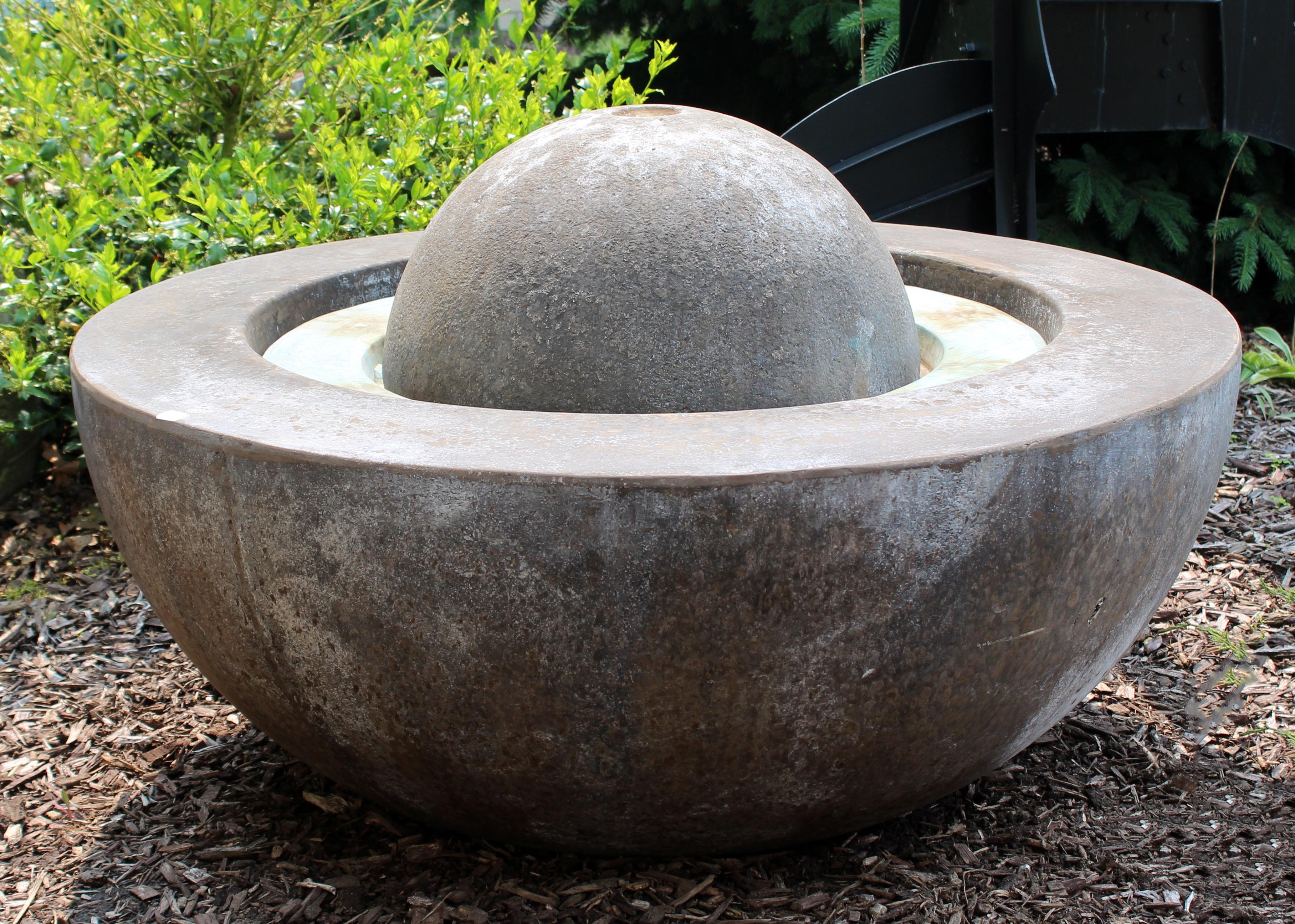 For your consideration is a wonderful, bronze, outdoor, electric water fountain. In very good condition, with a small hole in the side. The dimensions are 39