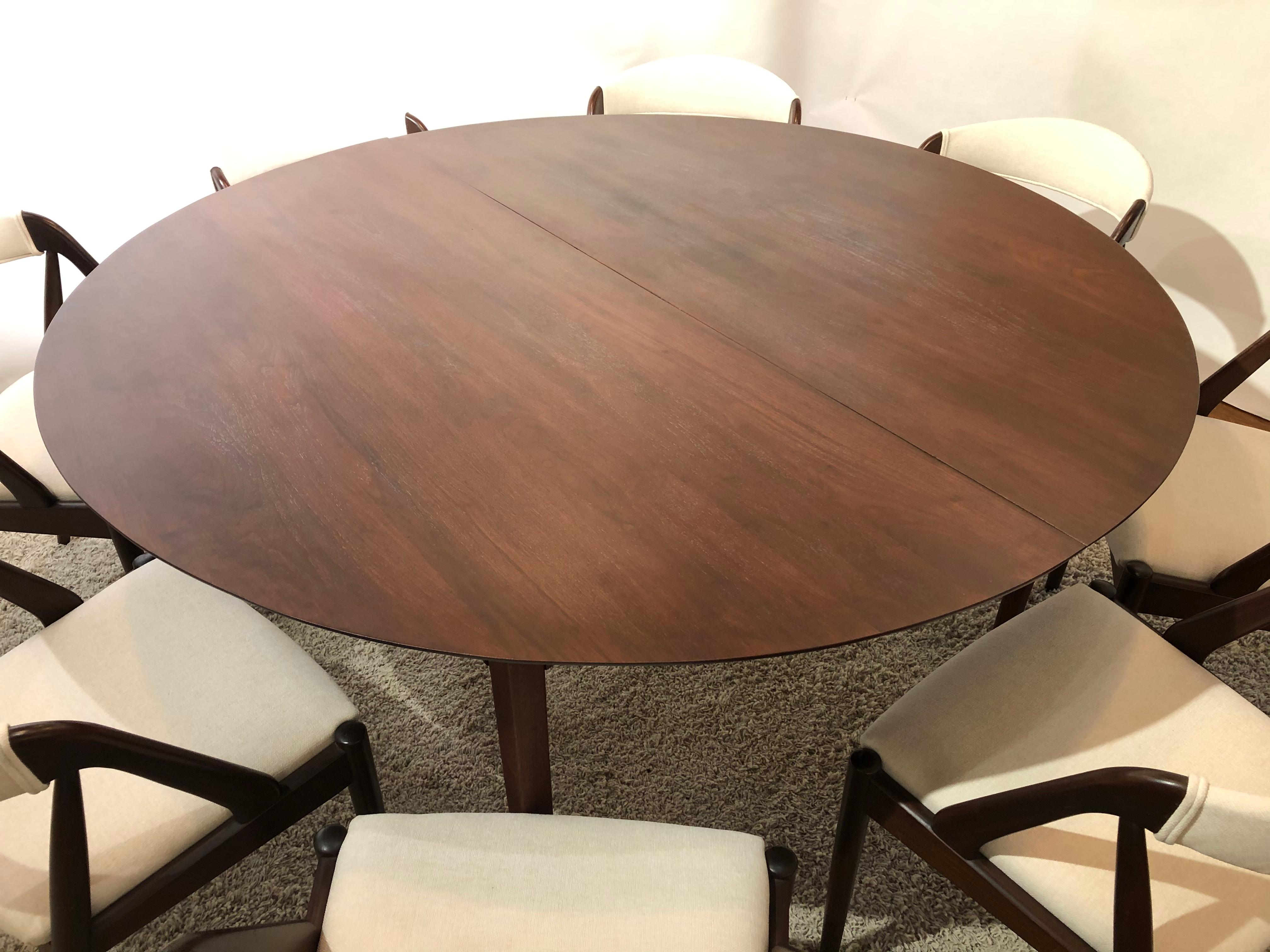 Large Round Charles Webb Midcentury Extension Dining Table 10