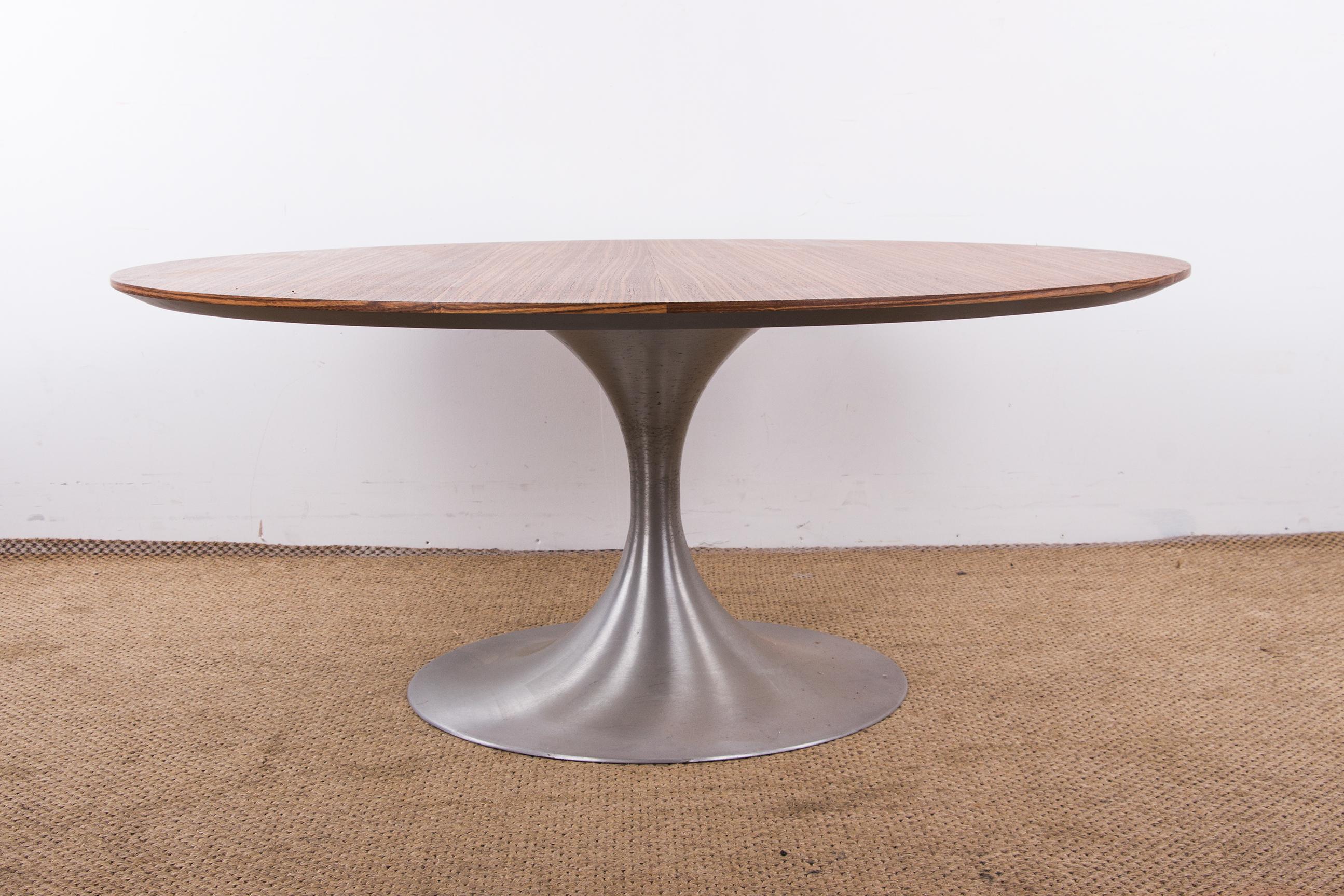 French Large round coffee table with Tulip leg in brushed aluminum and Zebrano 1960. For Sale
