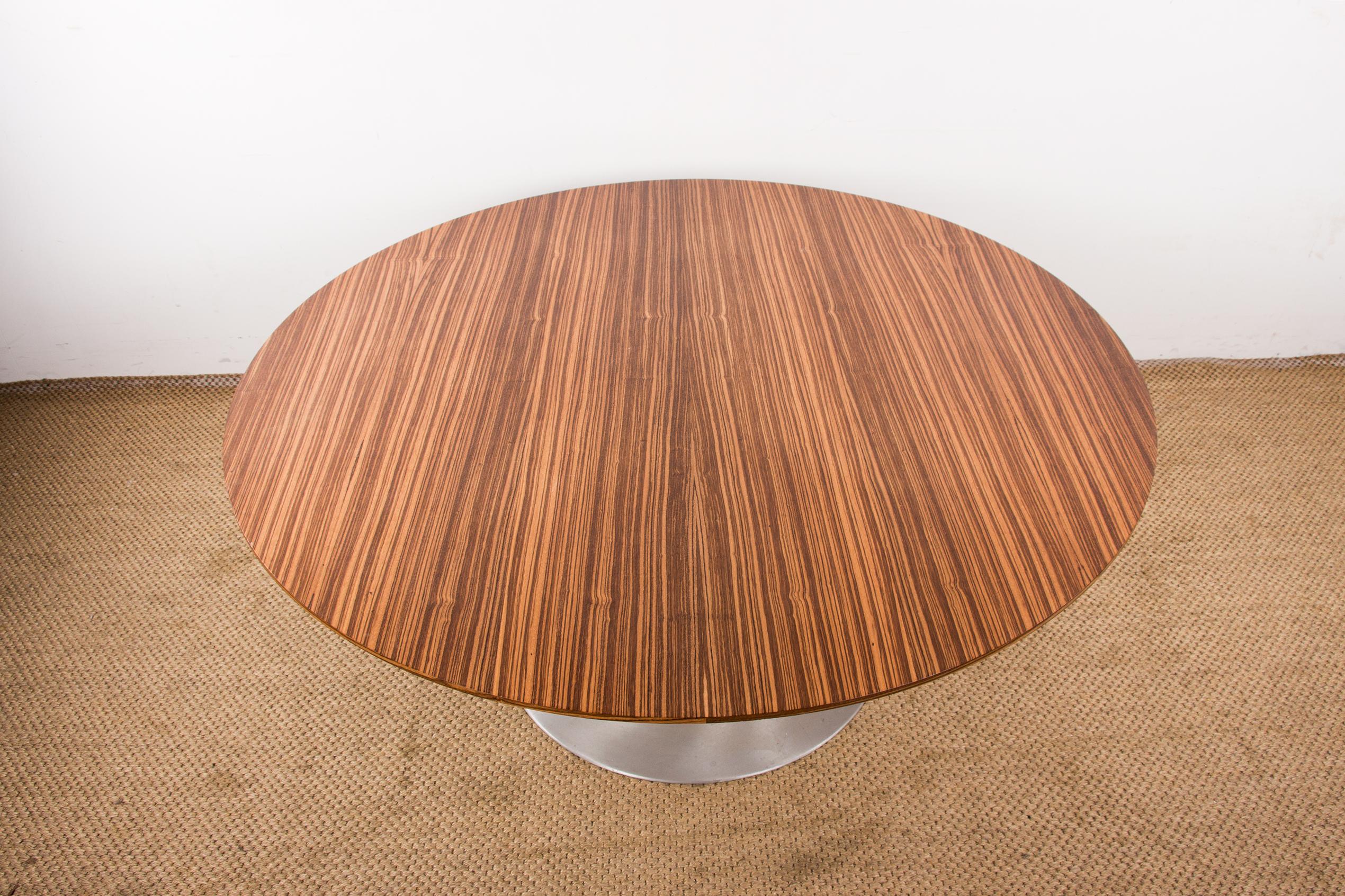 Large round coffee table with Tulip leg in brushed aluminum and Zebrano 1960. For Sale 1